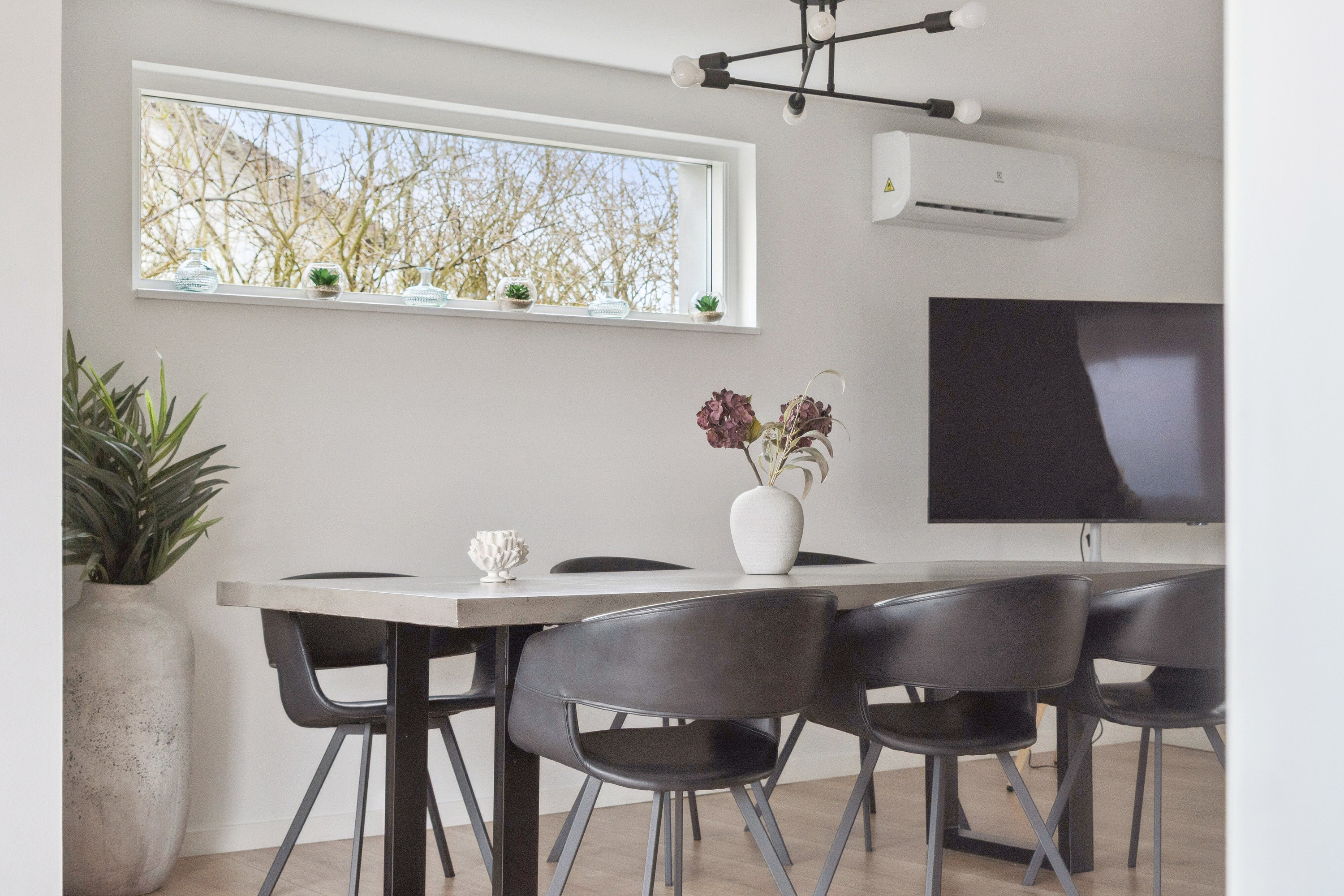 Fremhævet spisestue billede i fuldskærmstilstand. Billede af Pilegårdsvej 4, Skovsø, 4200 Slagelse