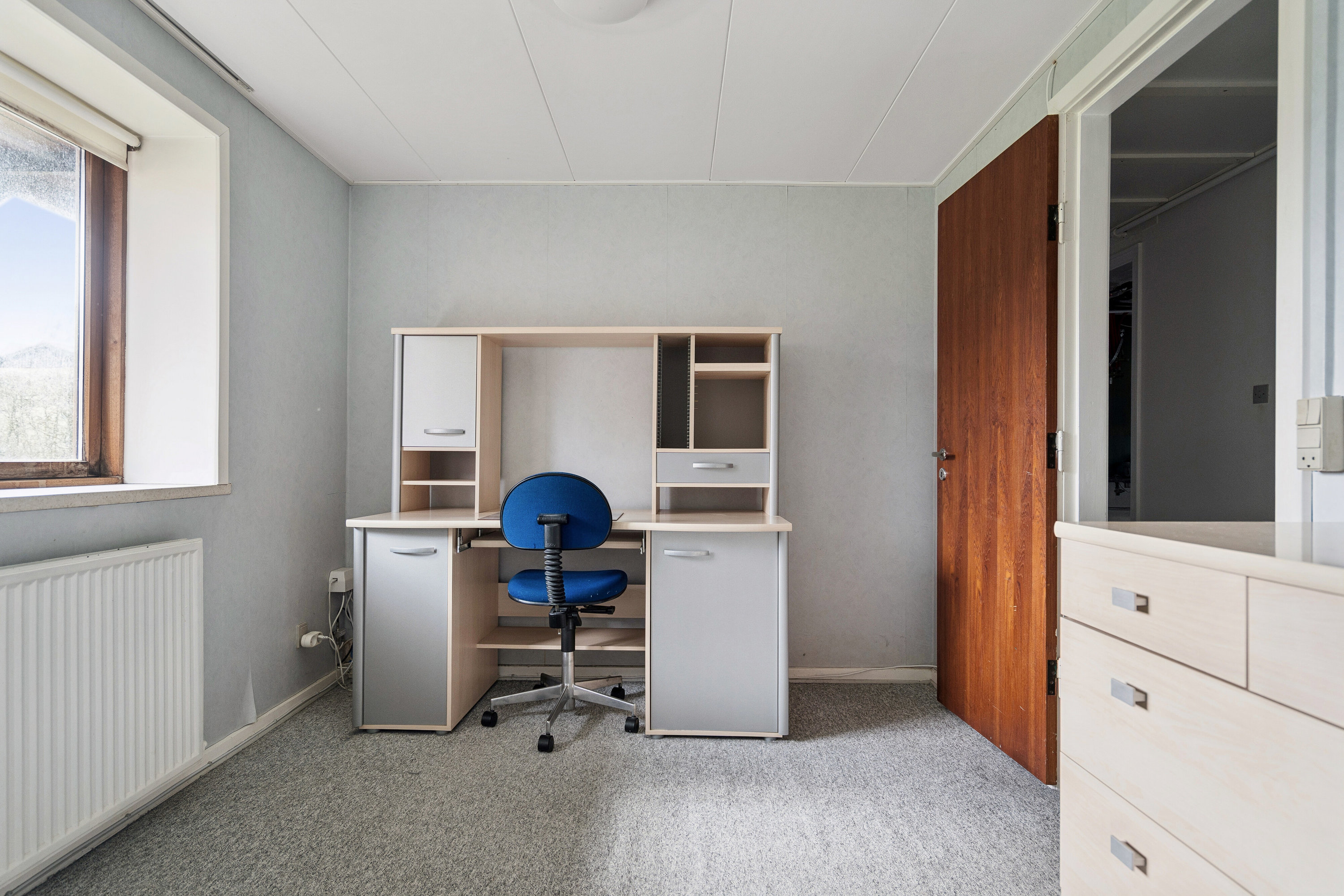 Fremhævet arbejdsværelse billede i fuldskærmstilstand. Billede af Højvangen 40, 9800 Hjørring