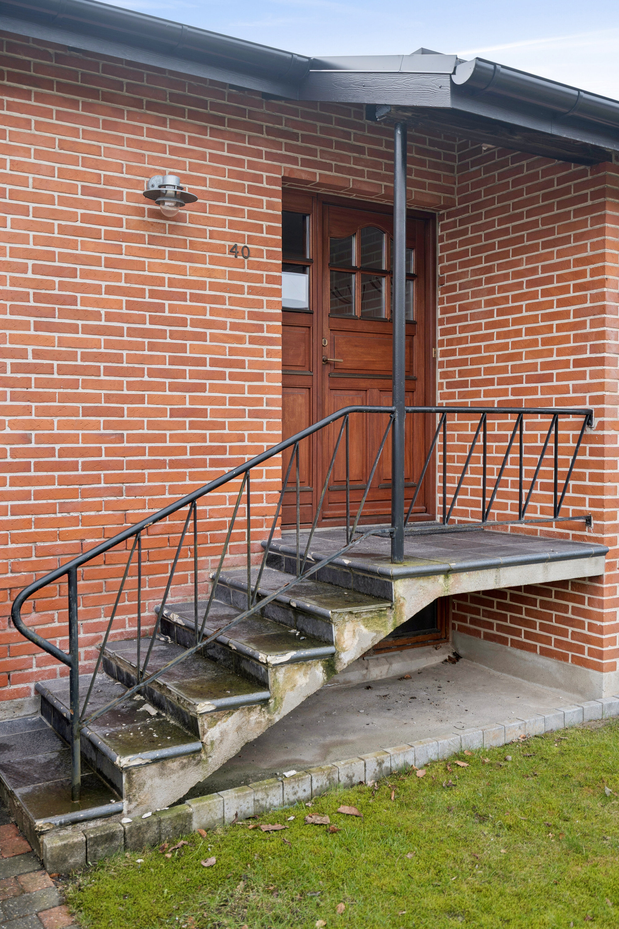 Fremhævet udendørs billede i fuldskærmstilstand. Billede af Højvangen 40, 9800 Hjørring