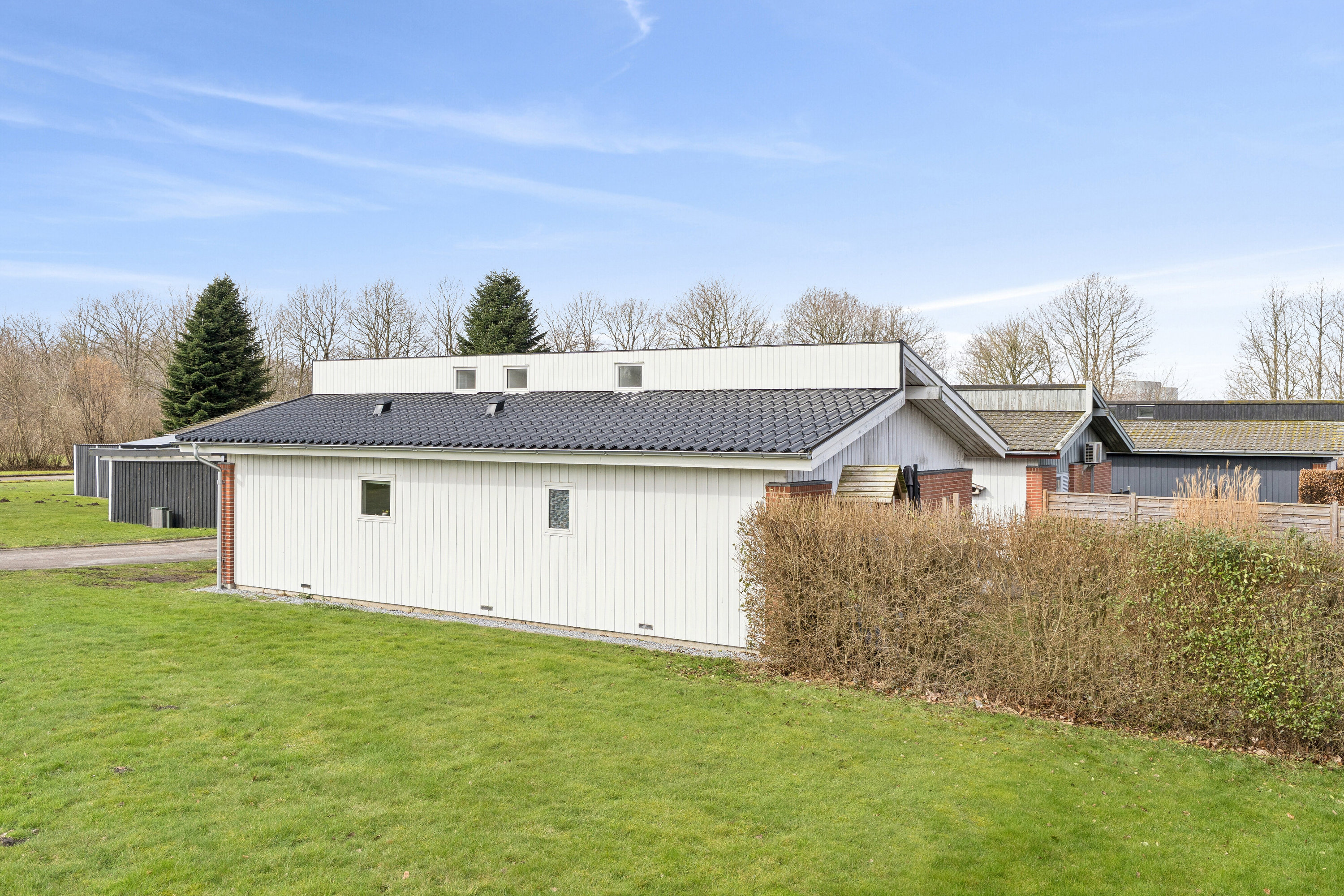 Fremhævet set fra vejen billede i fuldskærmstilstand. Billede af Toften 29, 6330 Padborg