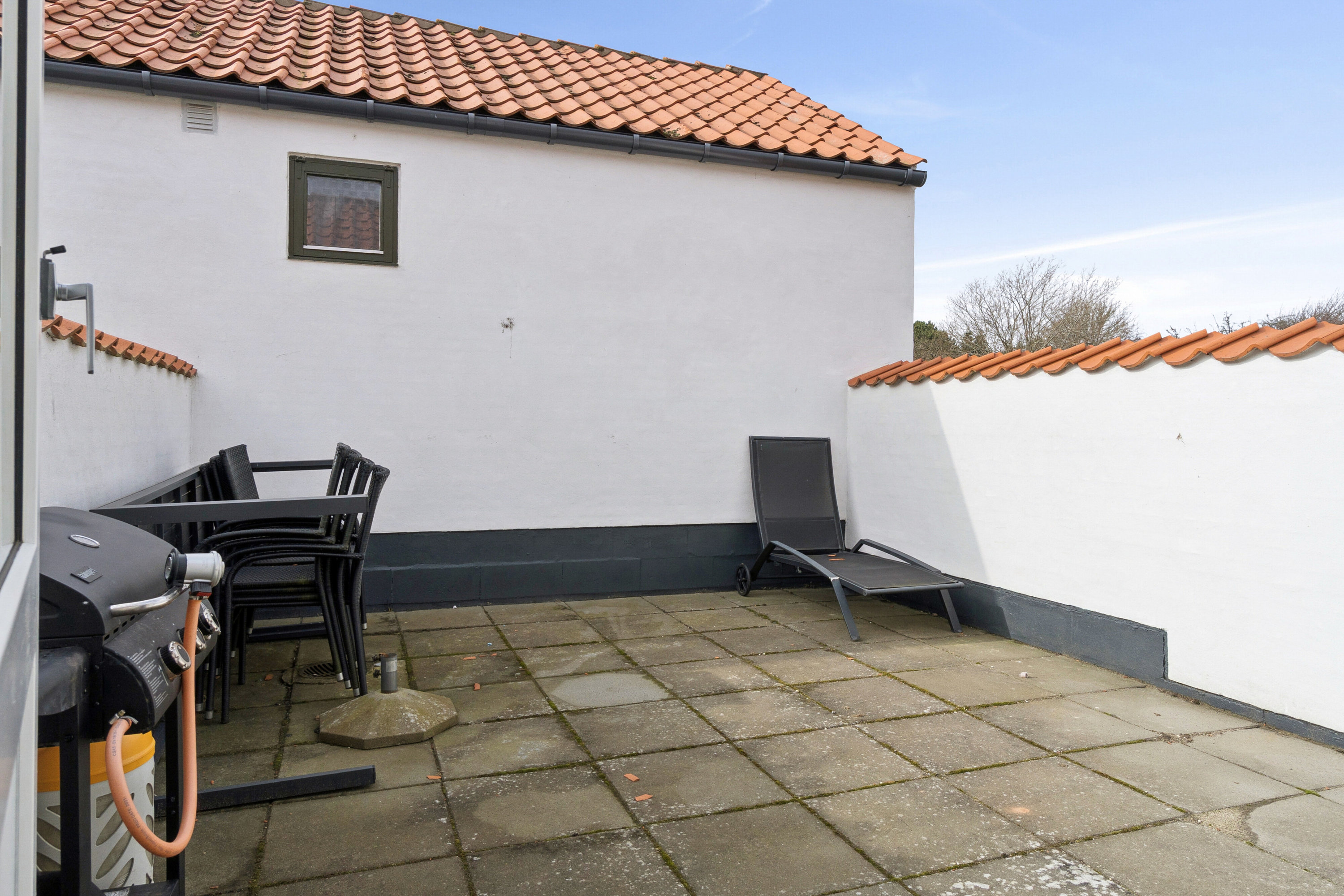 Fremhævet terrasse billede i fuldskærmstilstand. Billede af Genvej 4, 80., Allinge, 3770 Allinge