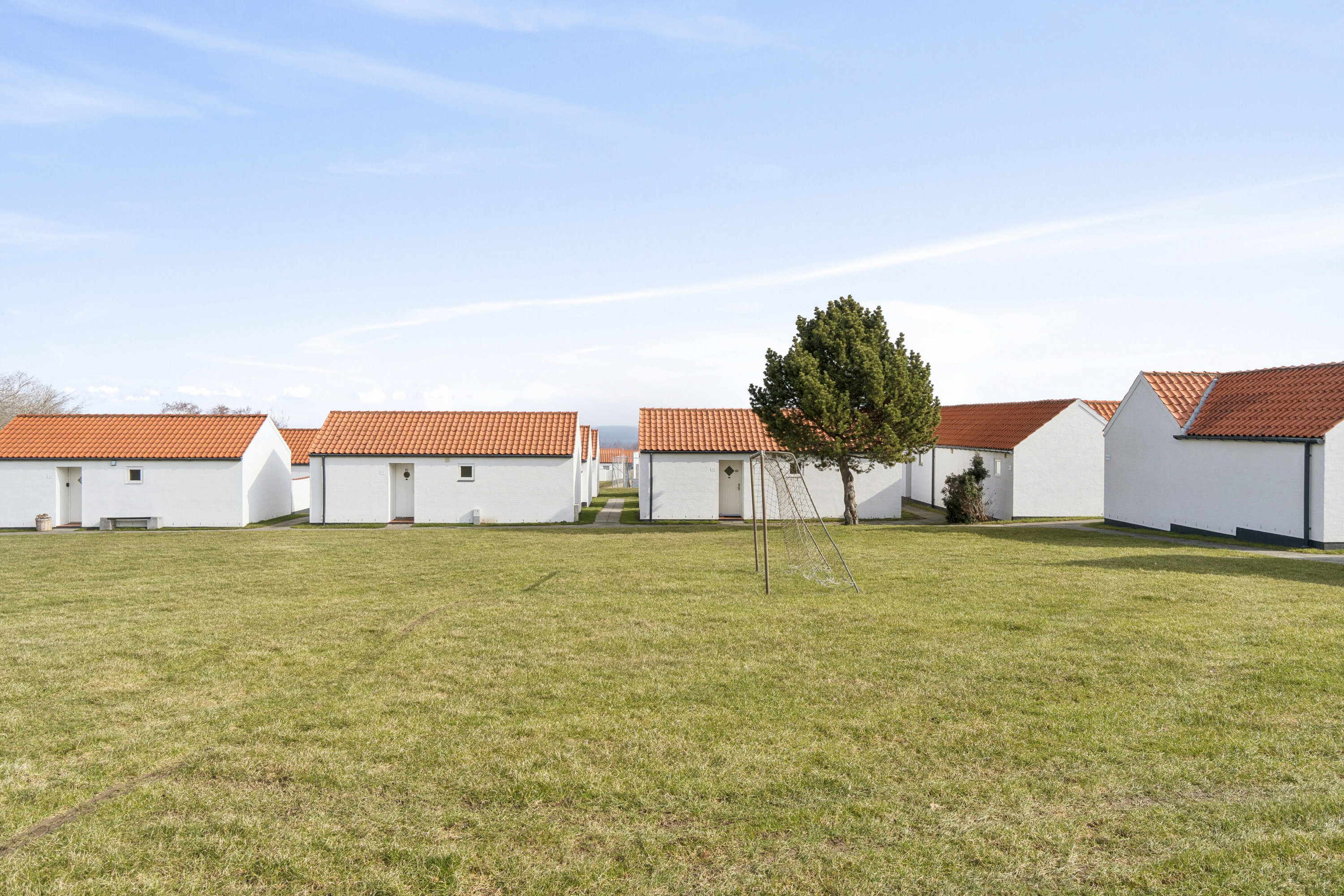 Fremhævet set fra haven billede i fuldskærmstilstand. Billede af Genvej 4, 80., Allinge, 3770 Allinge