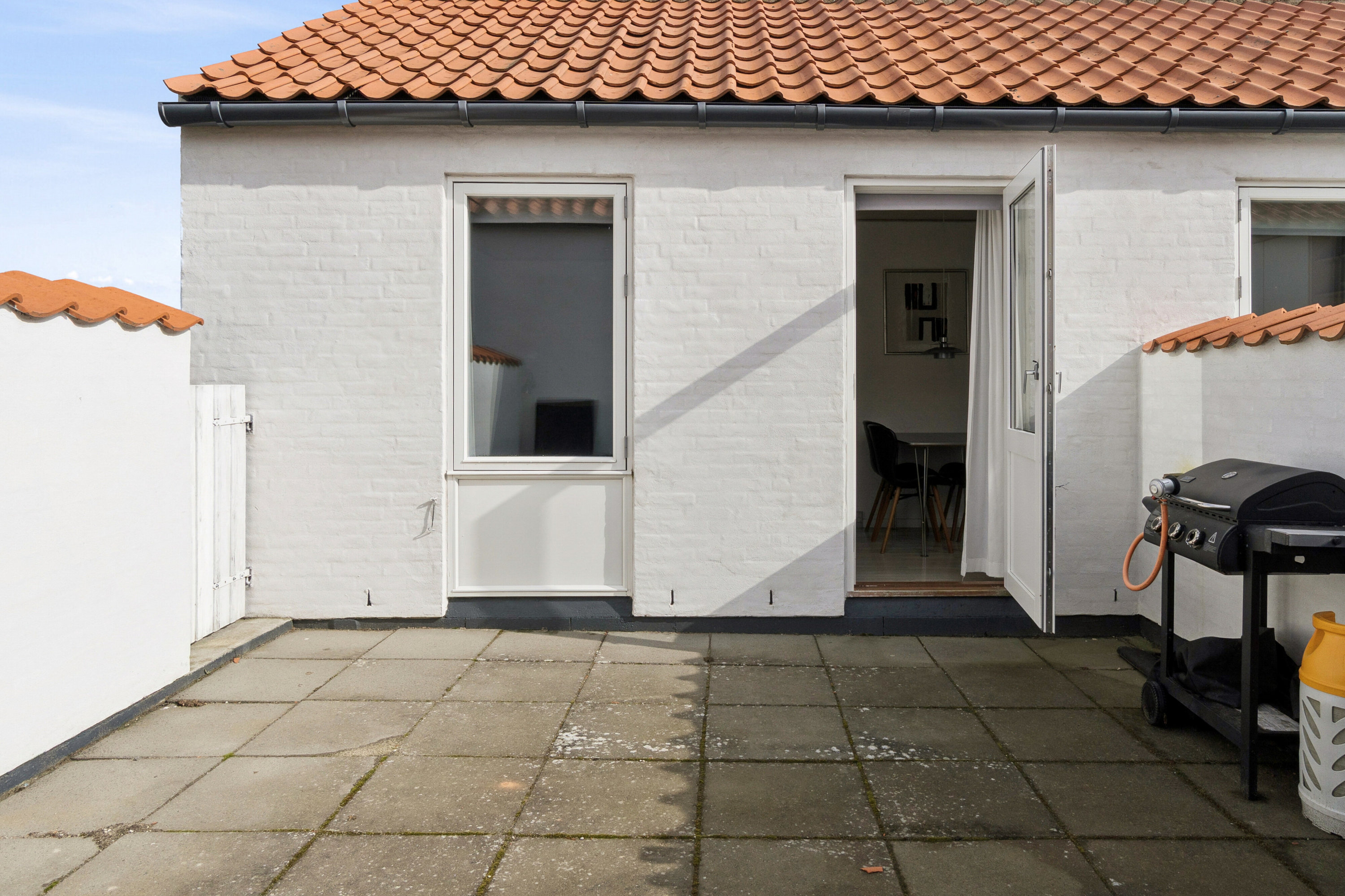 Fremhævet terrasse billede i fuldskærmstilstand. Billede af Genvej 4, 80., Allinge, 3770 Allinge