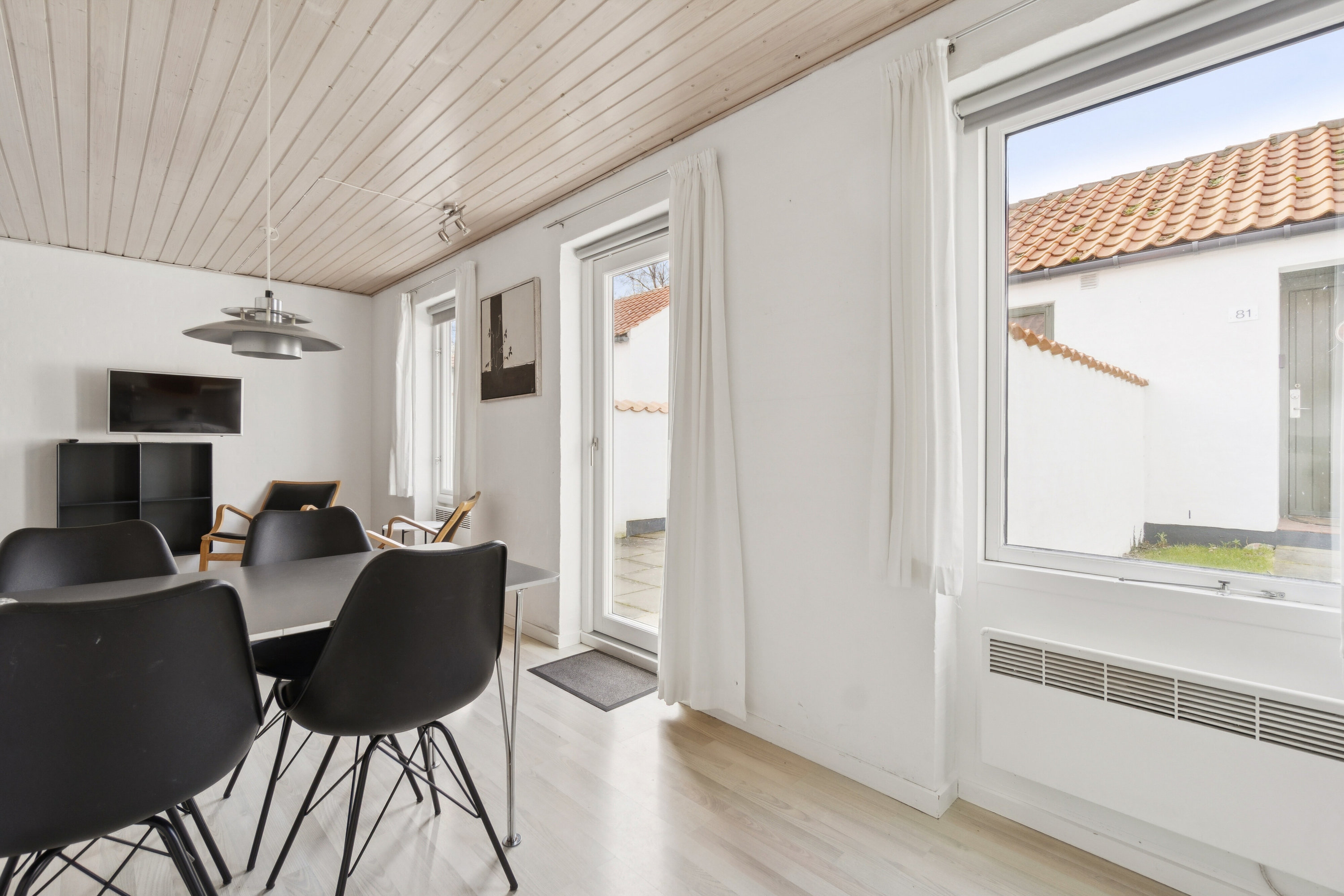 Fremhævet spisestue billede i fuldskærmstilstand. Billede af Genvej 4, 82., 3770 Allinge