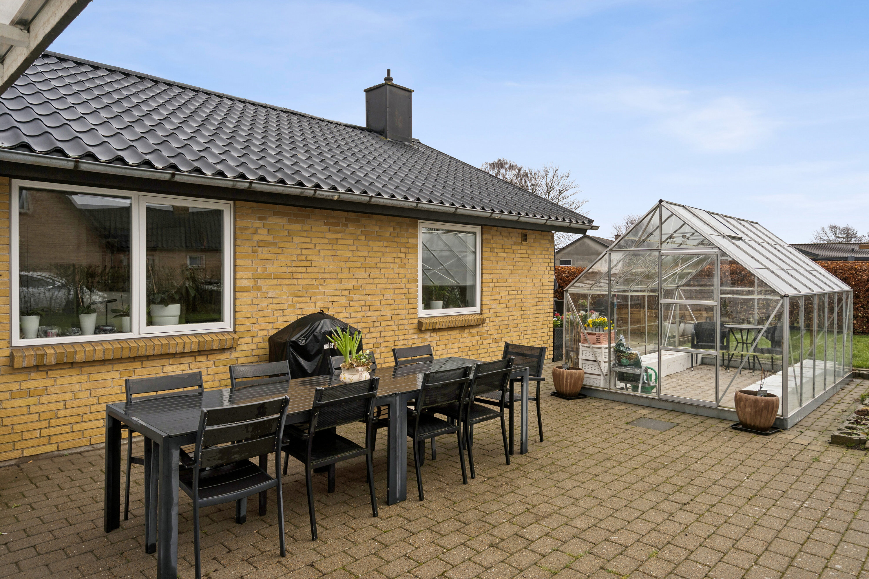 Fremhævet terrasse billede i fuldskærmstilstand. Billede af Almstrupvej 13, Uge, 6360 Tinglev