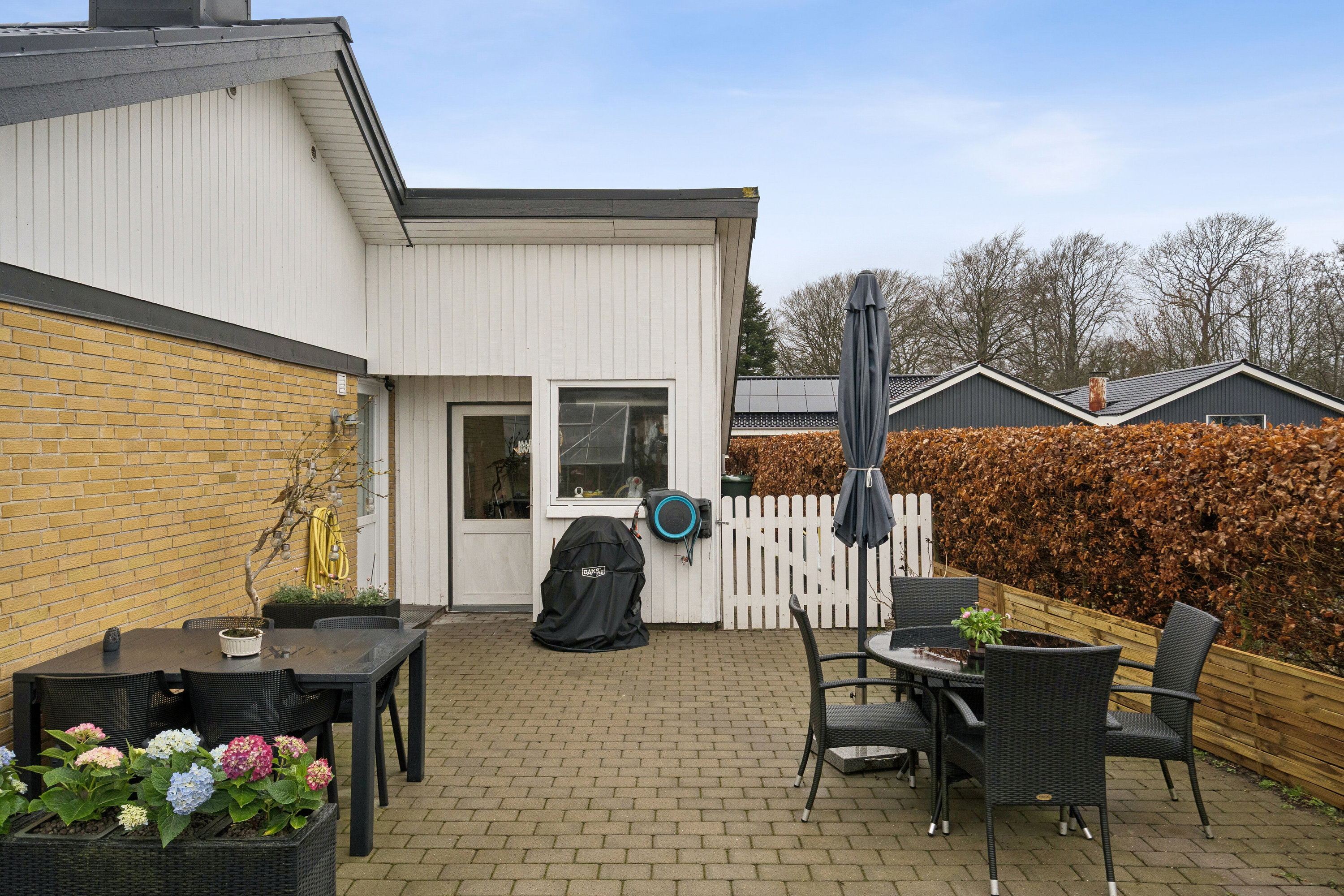 Fremhævet terrasse billede i fuldskærmstilstand. Billede af Almstrupvej 13, Uge, 6360 Tinglev