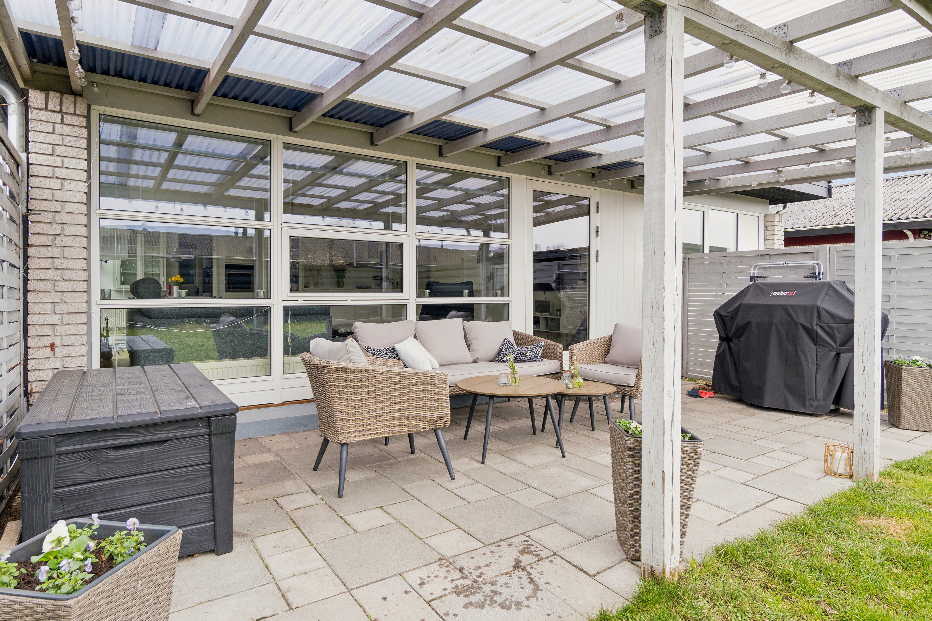 Fremhævet overdækket terrasse billede i fuldskærmstilstand. Billede af Nørbyholm 16, 2650 Hvidovre