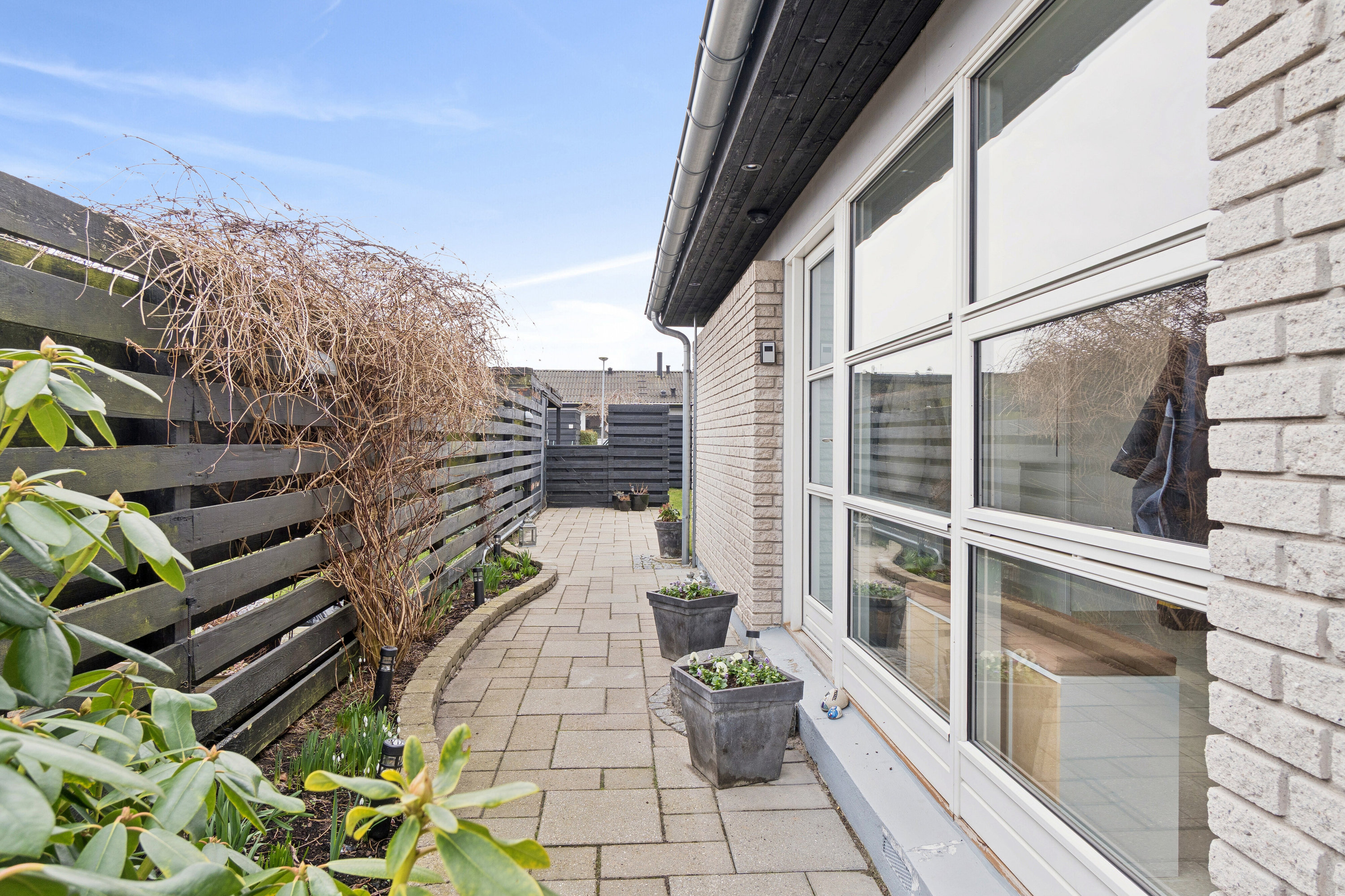 Fremhævet udendørs billede i fuldskærmstilstand. Billede af Nørbyholm 16, 2650 Hvidovre