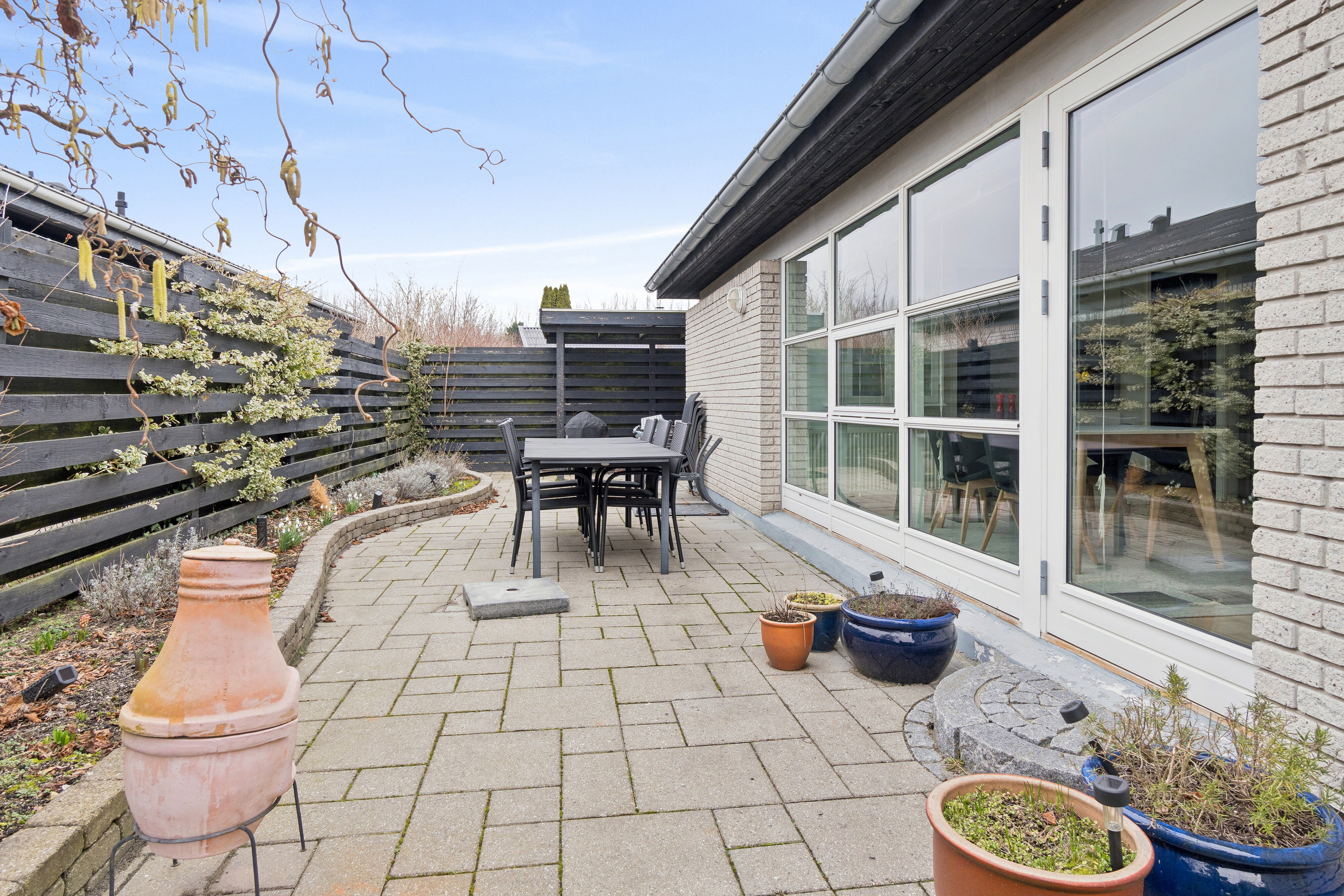 Fremhævet udendørs billede i fuldskærmstilstand. Billede af Nørbyholm 16, 2650 Hvidovre