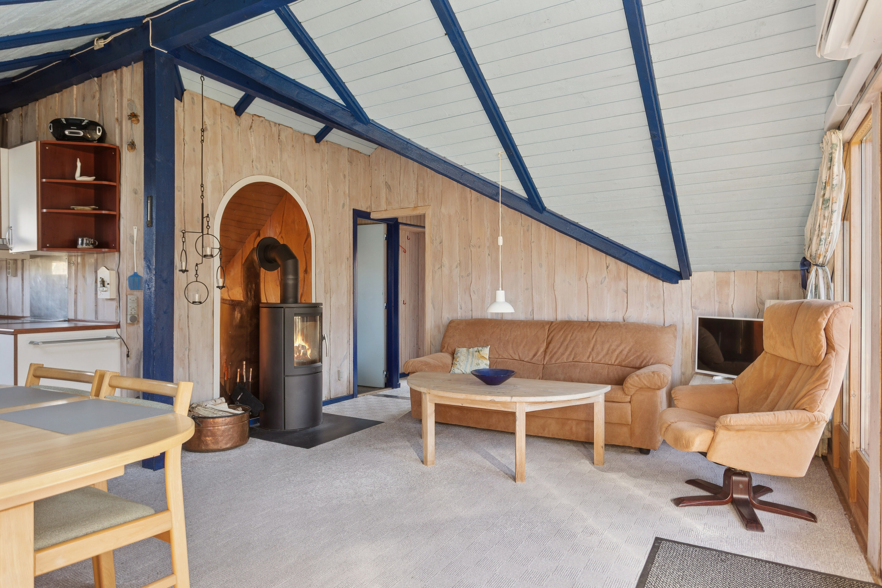 Fremhævet stue billede i fuldskærmstilstand. Billede af Solsortevej 42, Draget, 7760 Hurup Thy