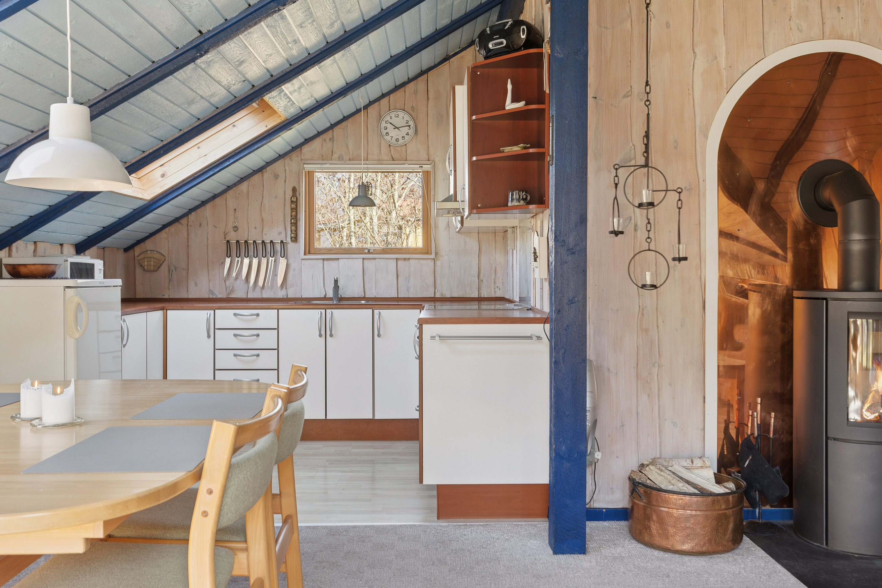 Fremhævet køkken billede i fuldskærmstilstand. Billede af Solsortevej 42, Draget, 7760 Hurup Thy