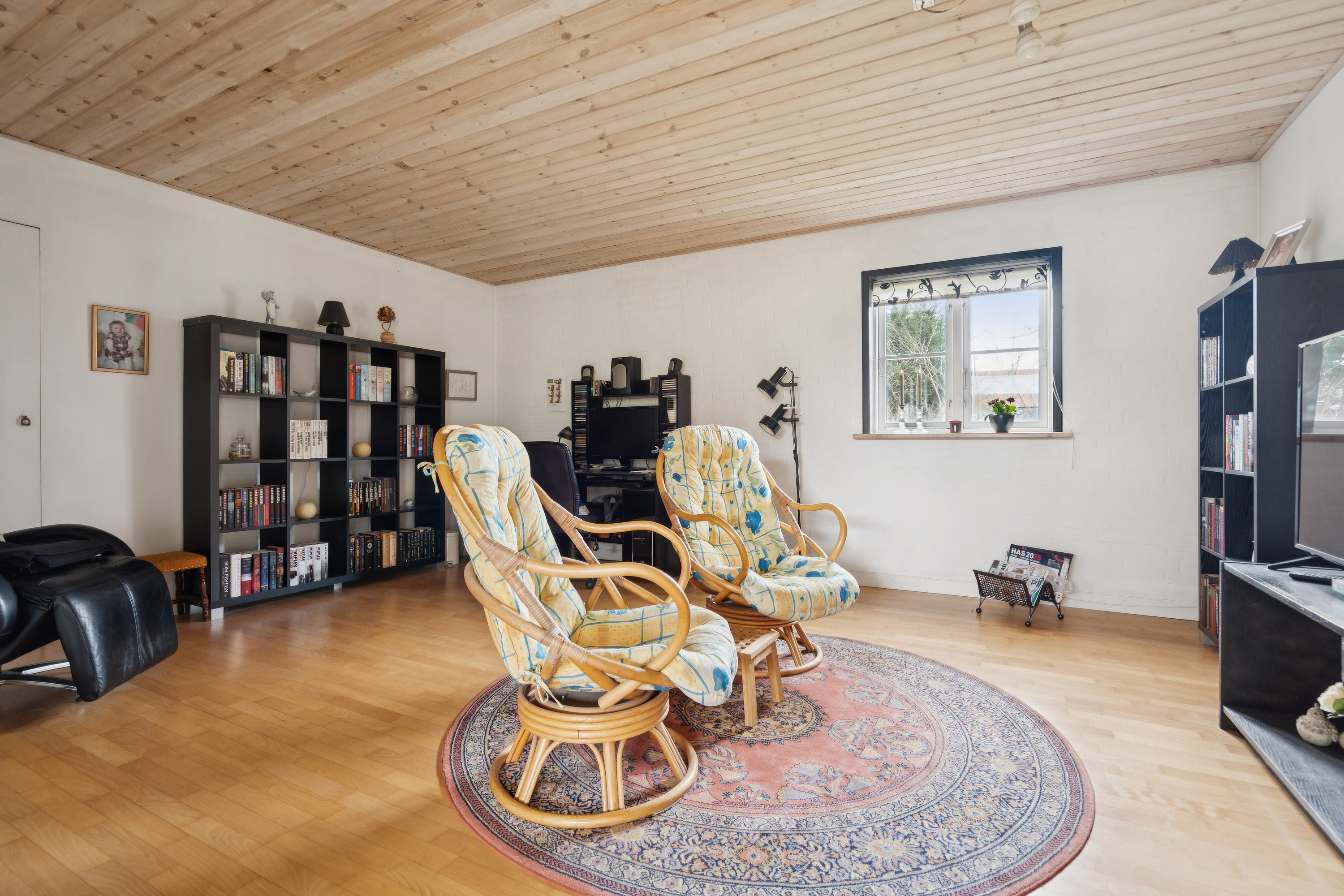 Fremhævet stue billede i fuldskærmstilstand. Billede af Østergade 12, 9870 Sindal