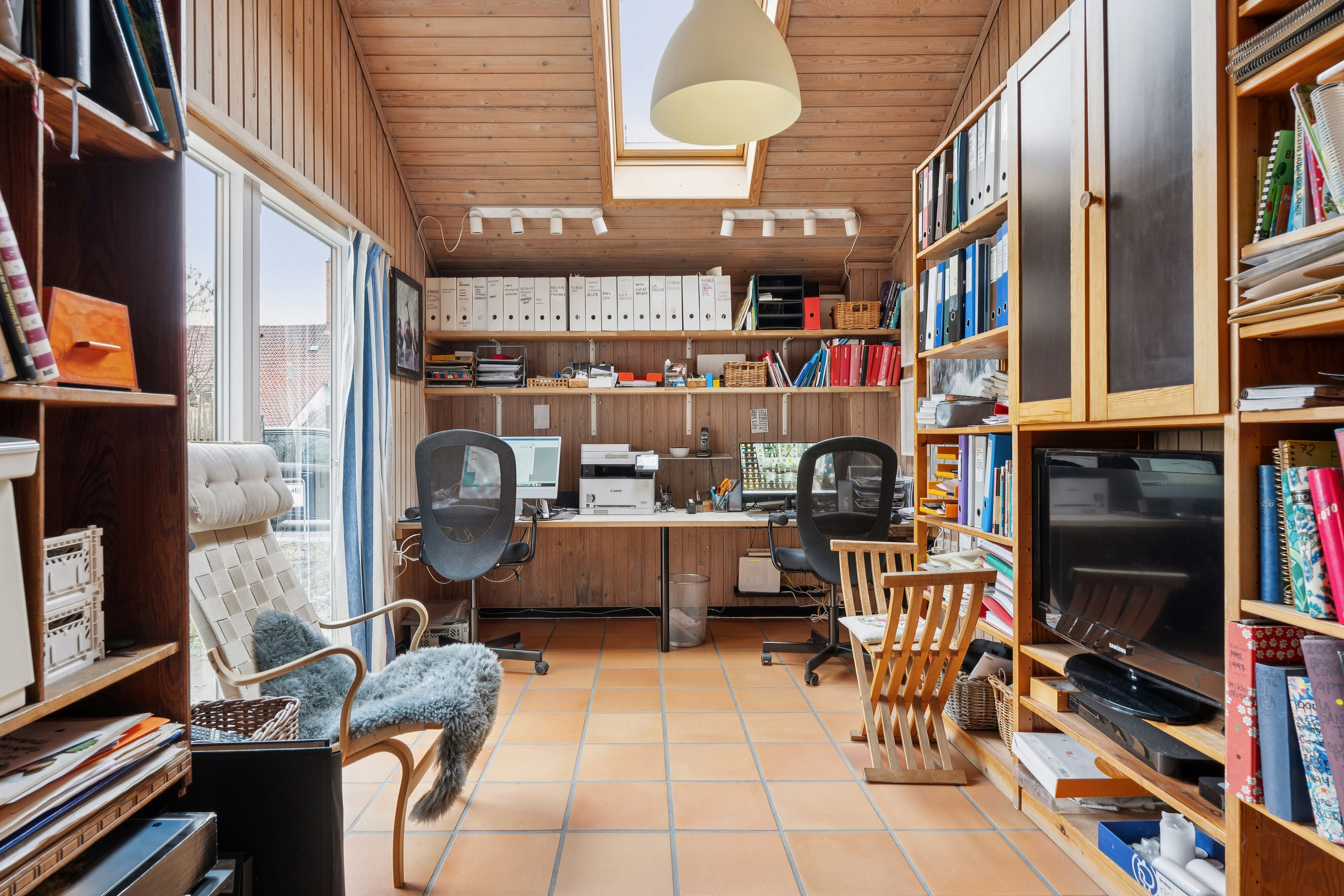 Fremhævet arbejdsværelse billede i fuldskærmstilstand. Billede af Kvædevej 81, 2830 Virum