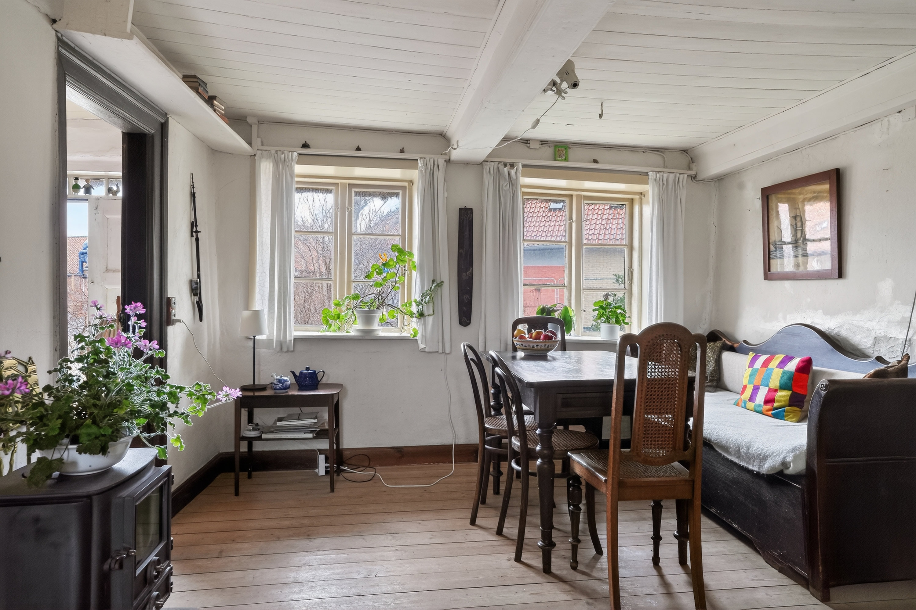 Fremhævet stue billede i fuldskærmstilstand. Billede af Smedestræde 8, 4581 Rørvig