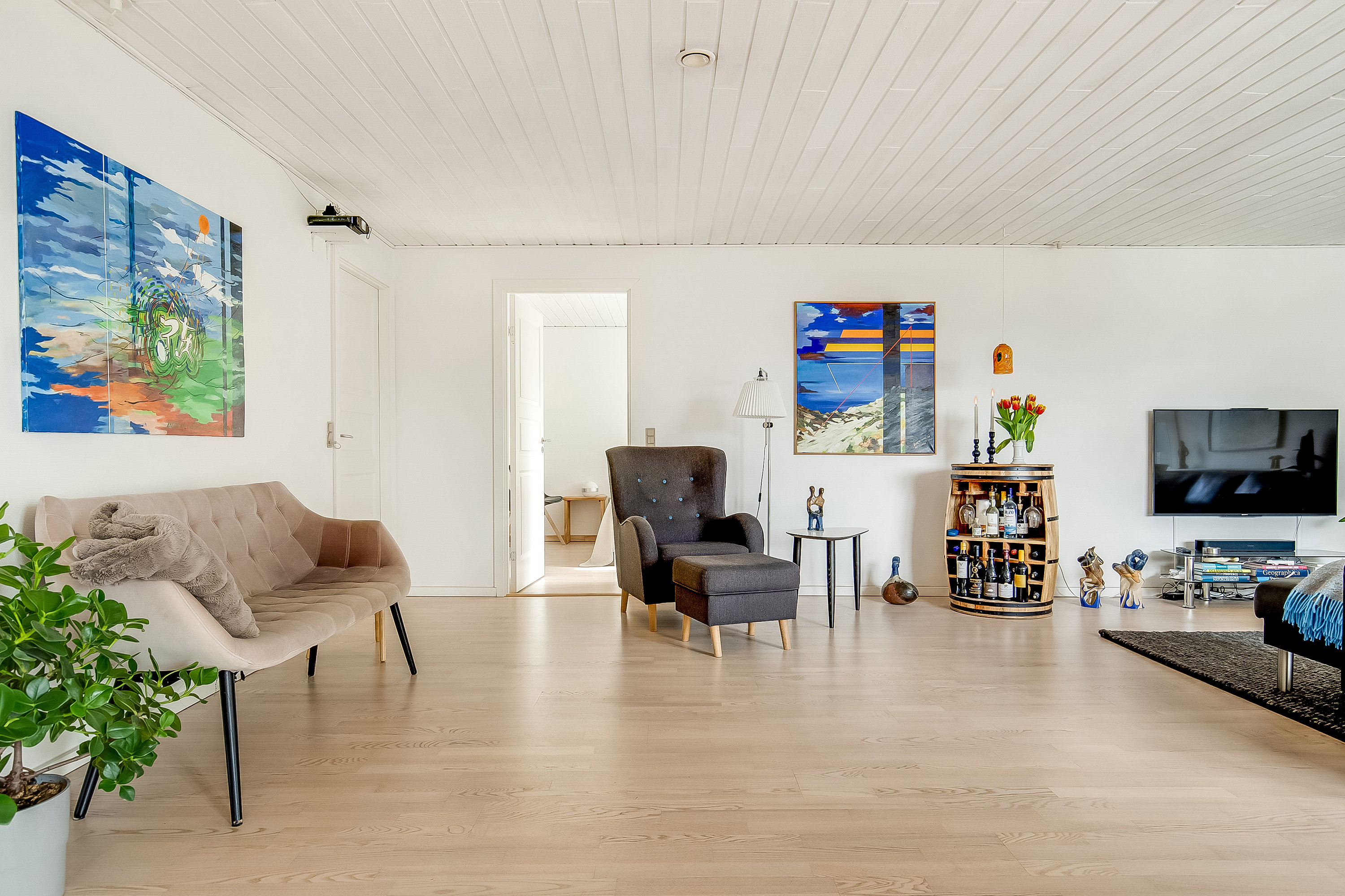 Fremhævet stue billede i fuldskærmstilstand. Billede af Anton Berntsen Vej 19, Bredsten, 7182 Bredsten