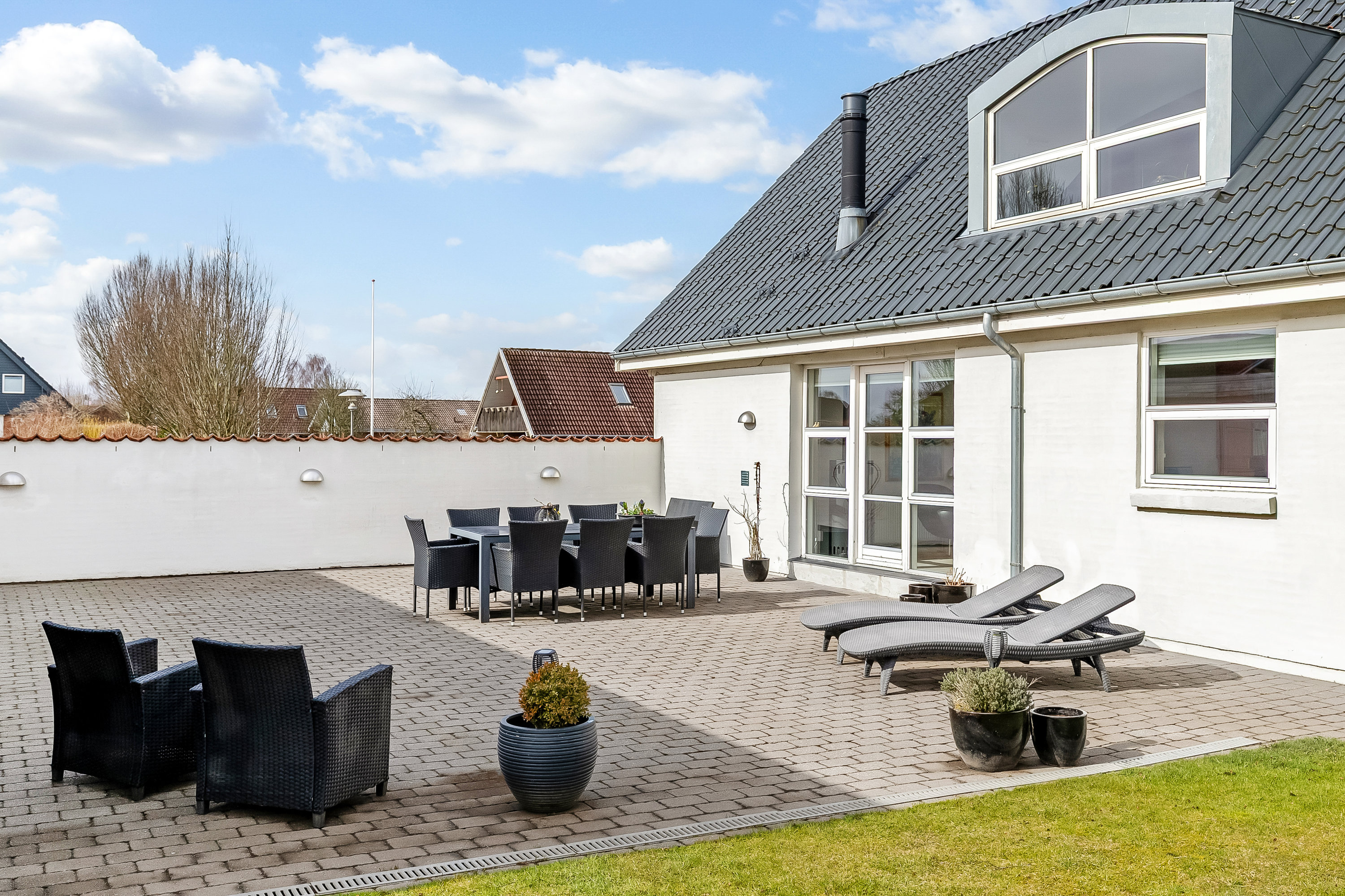 Fremhævet terrasse billede i fuldskærmstilstand. Billede af Johan Skjoldborg Vej 10, 7182 Bredsten