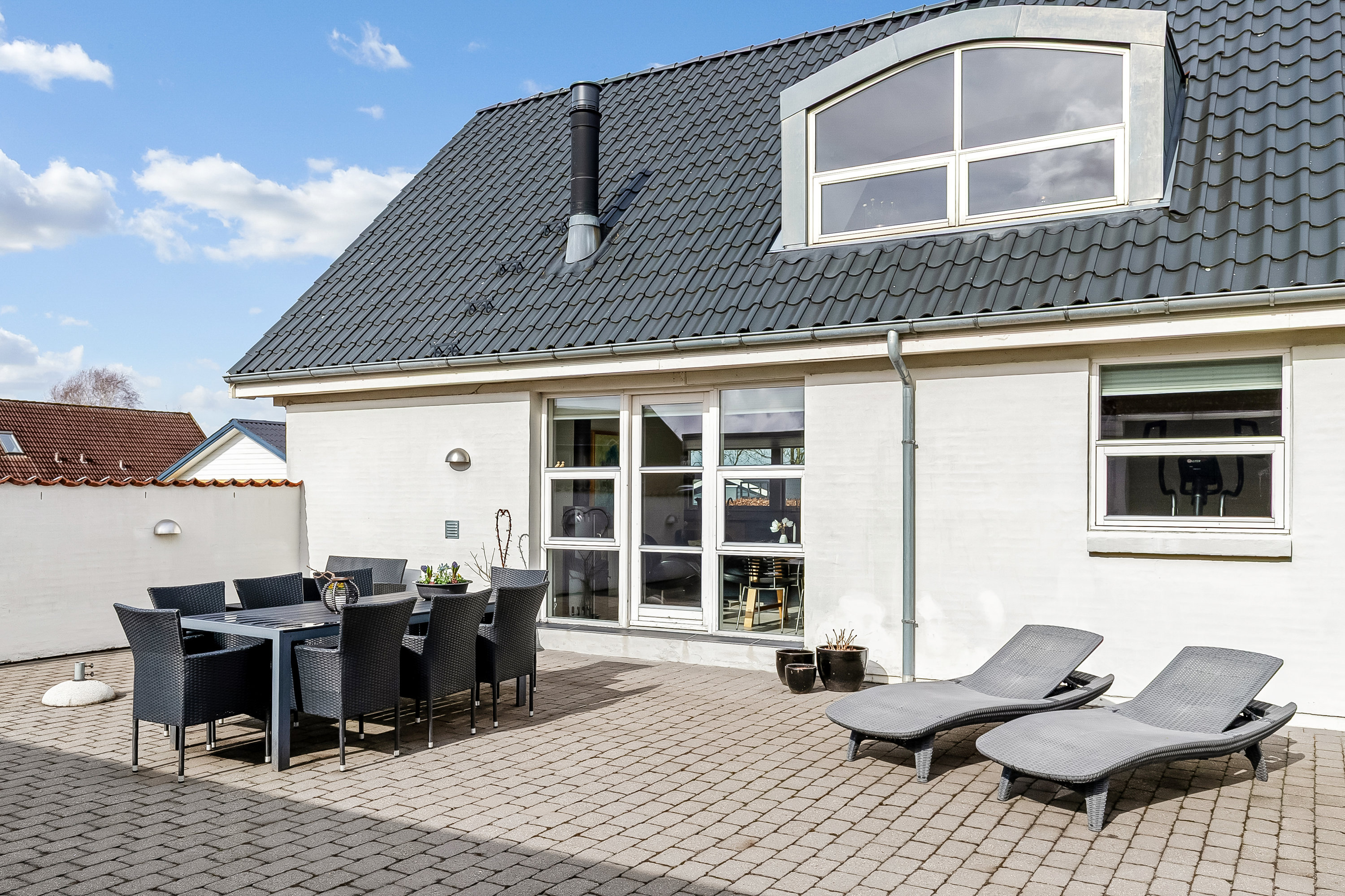 Fremhævet terrasse billede i fuldskærmstilstand. Billede af Johan Skjoldborg Vej 10, 7182 Bredsten