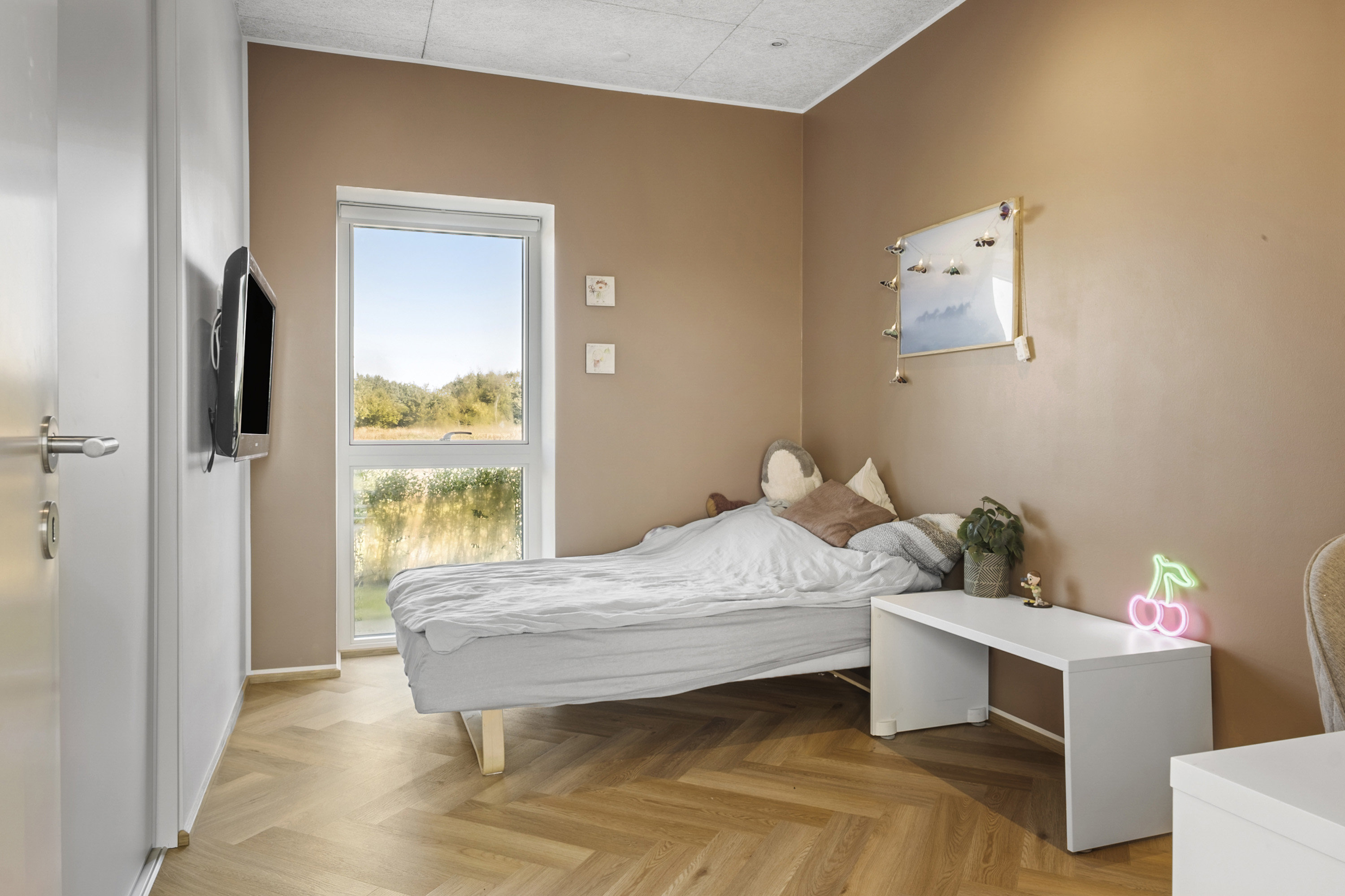 Fremhævet  billede i fuldskærmstilstand. Billede af Knøsgårds Alle 64, 9440 Aabybro