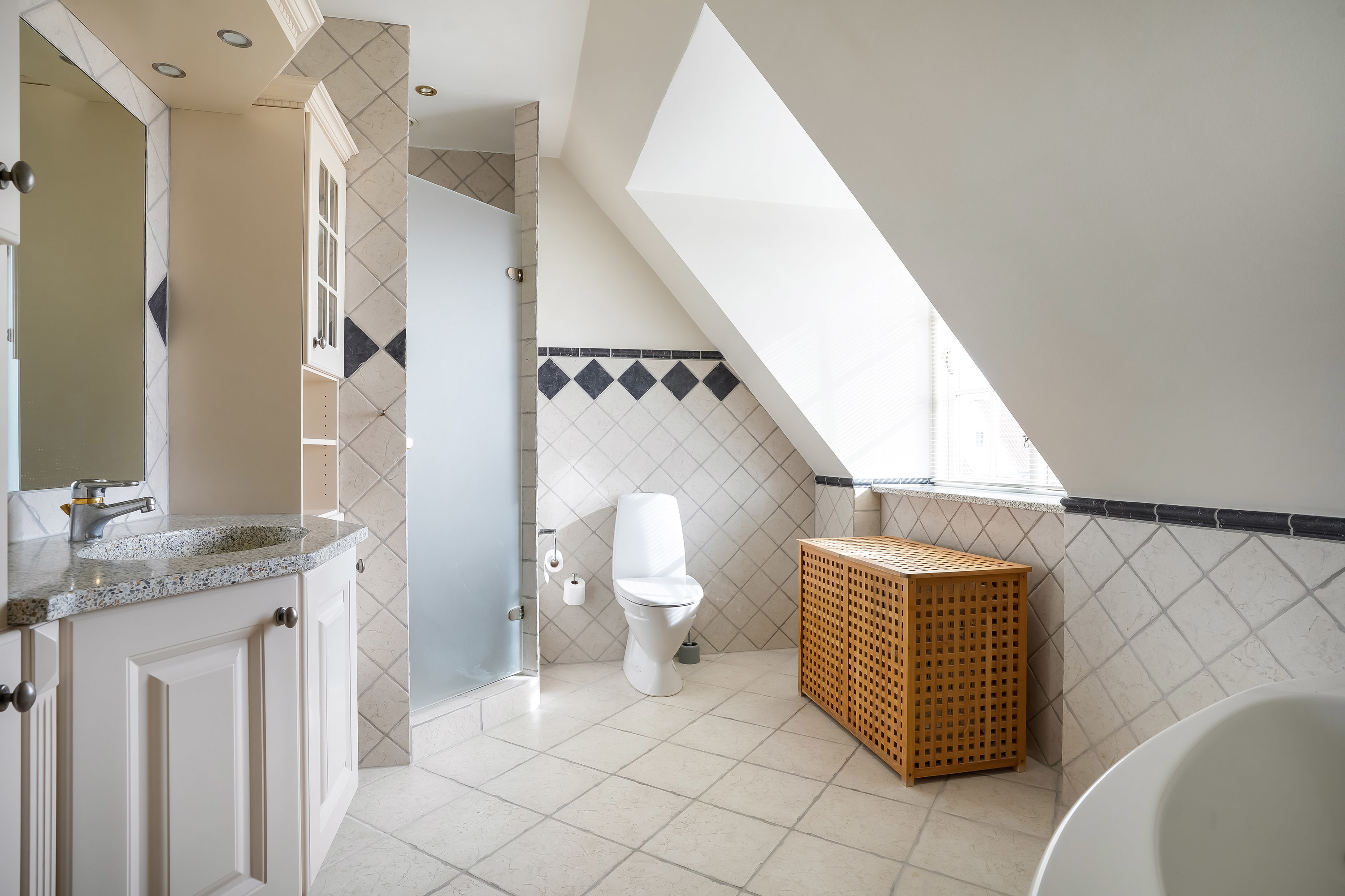 Fremhævet badeværelse billede i fuldskærmstilstand. Billede af Ved Stranden 2, 5300 Kerteminde