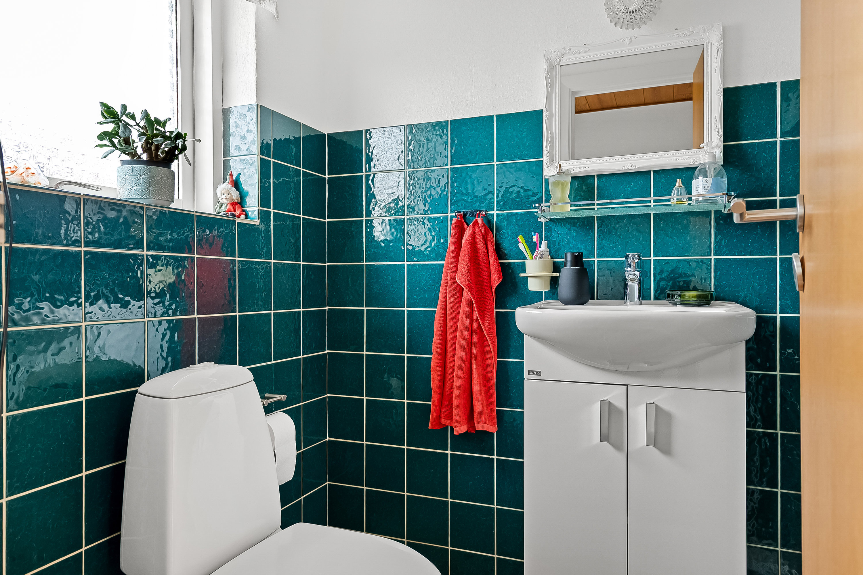 Fremhævet gæstetoilet billede i fuldskærmstilstand. Billede af Klosterbakken 10, Skærup, 7080 Børkop