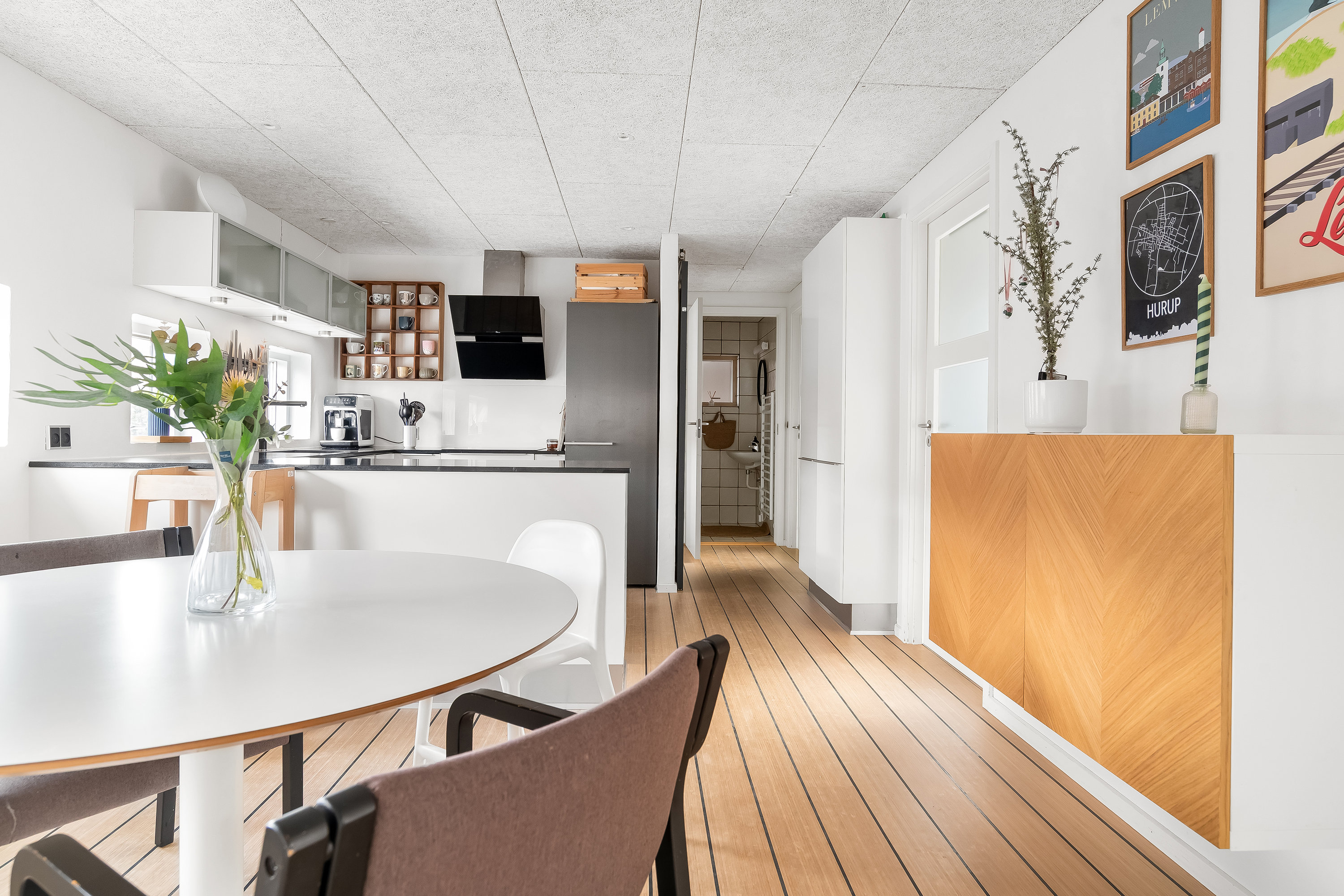 Fremhævet køkken alrum billede i fuldskærmstilstand. Billede af Bachsvej 48, 7500 Holstebro