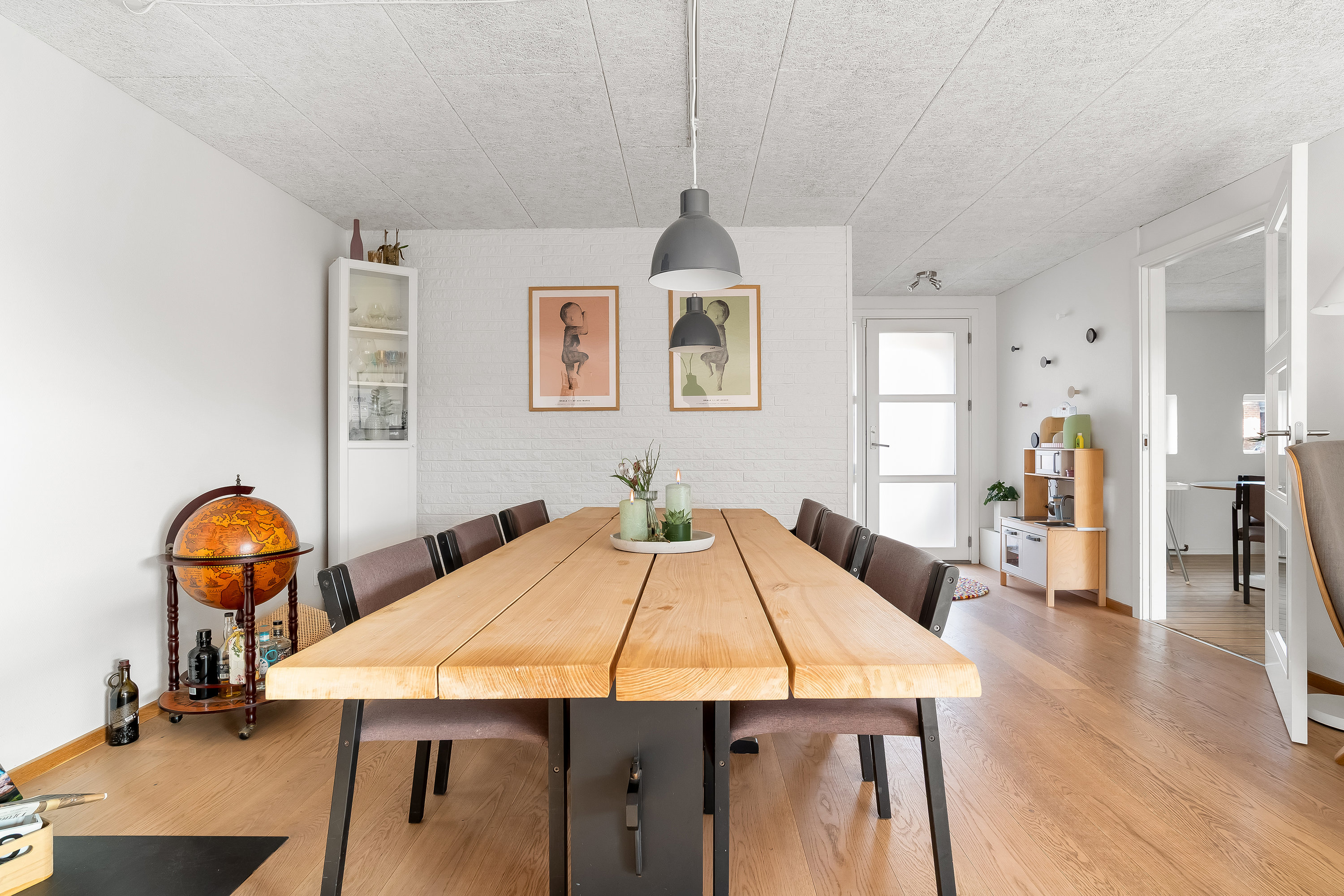 Fremhævet stue billede i fuldskærmstilstand. Billede af Bachsvej 48, 7500 Holstebro