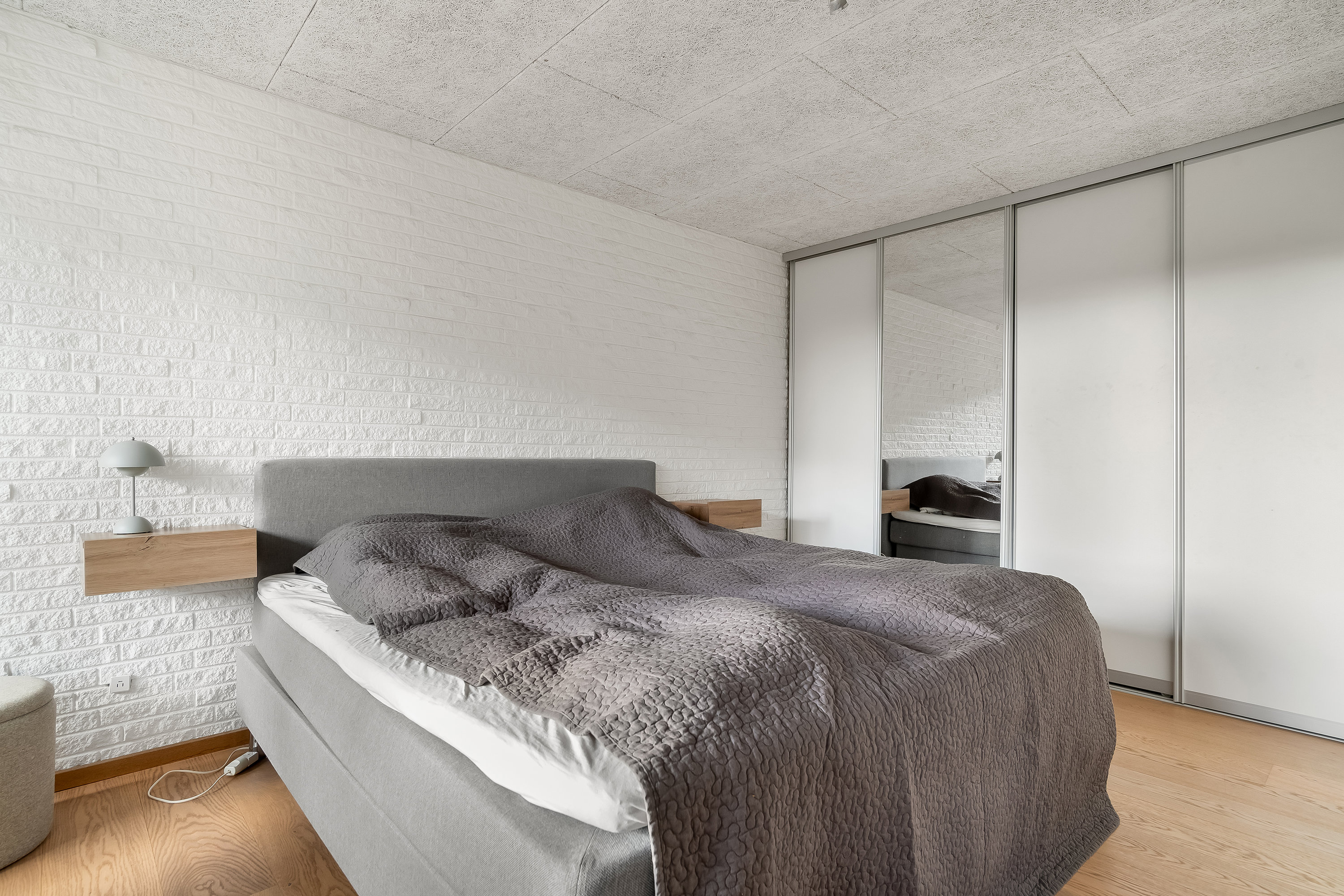 Fremhævet soveværelse billede i fuldskærmstilstand. Billede af Bachsvej 48, 7500 Holstebro