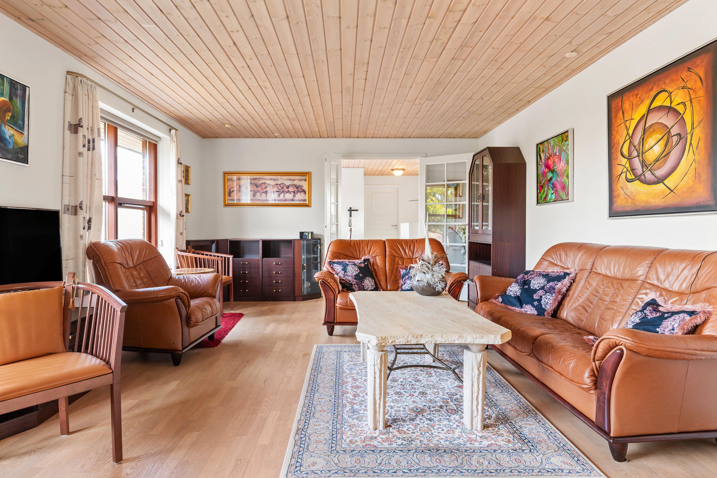 Fremhævet stue billede i fuldskærmstilstand. Billede af Rugmarken 166, 9690 Fjerritslev