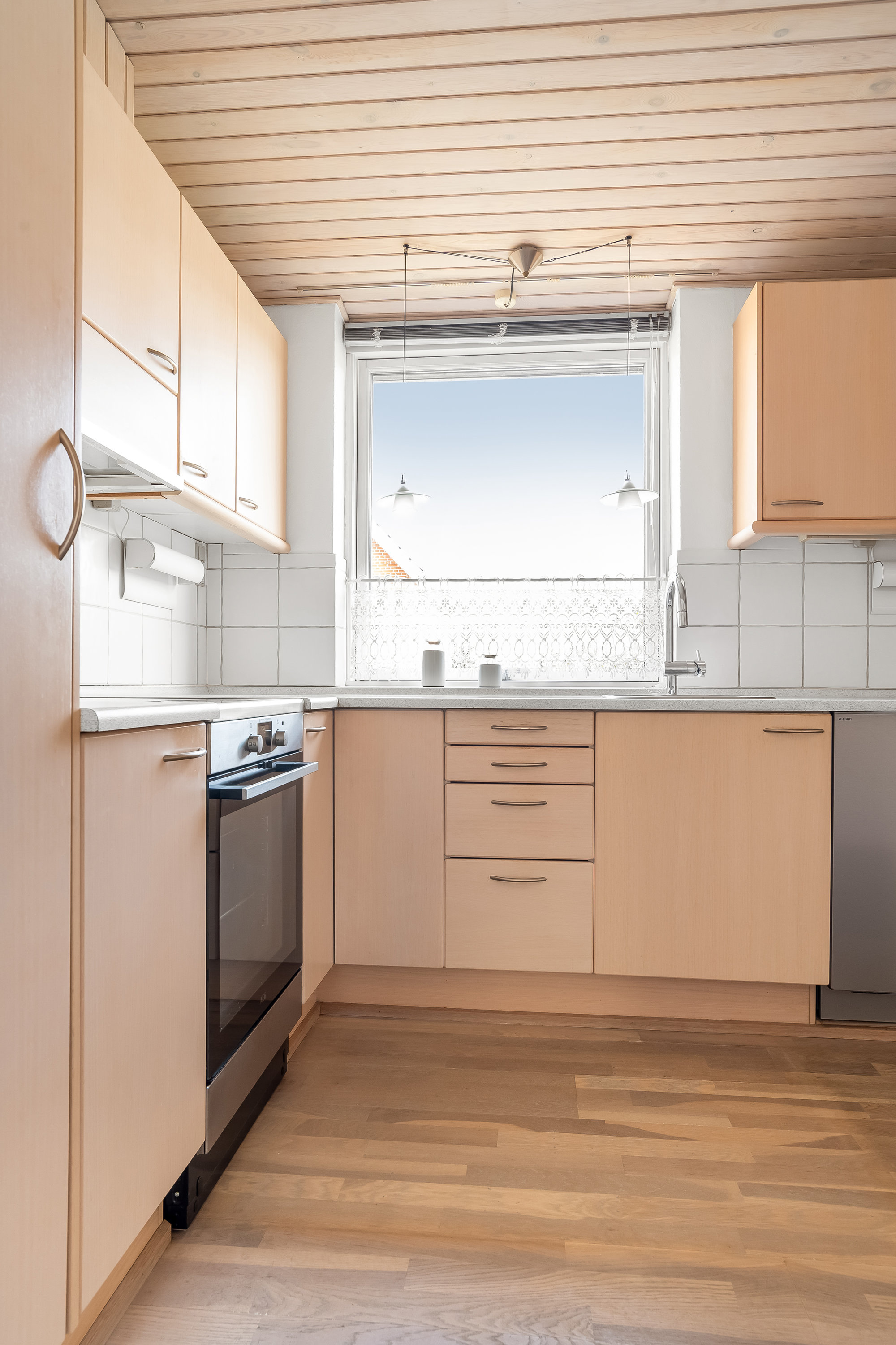 Fremhævet køkken billede i fuldskærmstilstand. Billede af Kaj Munks Vej 3, 7500 Holstebro