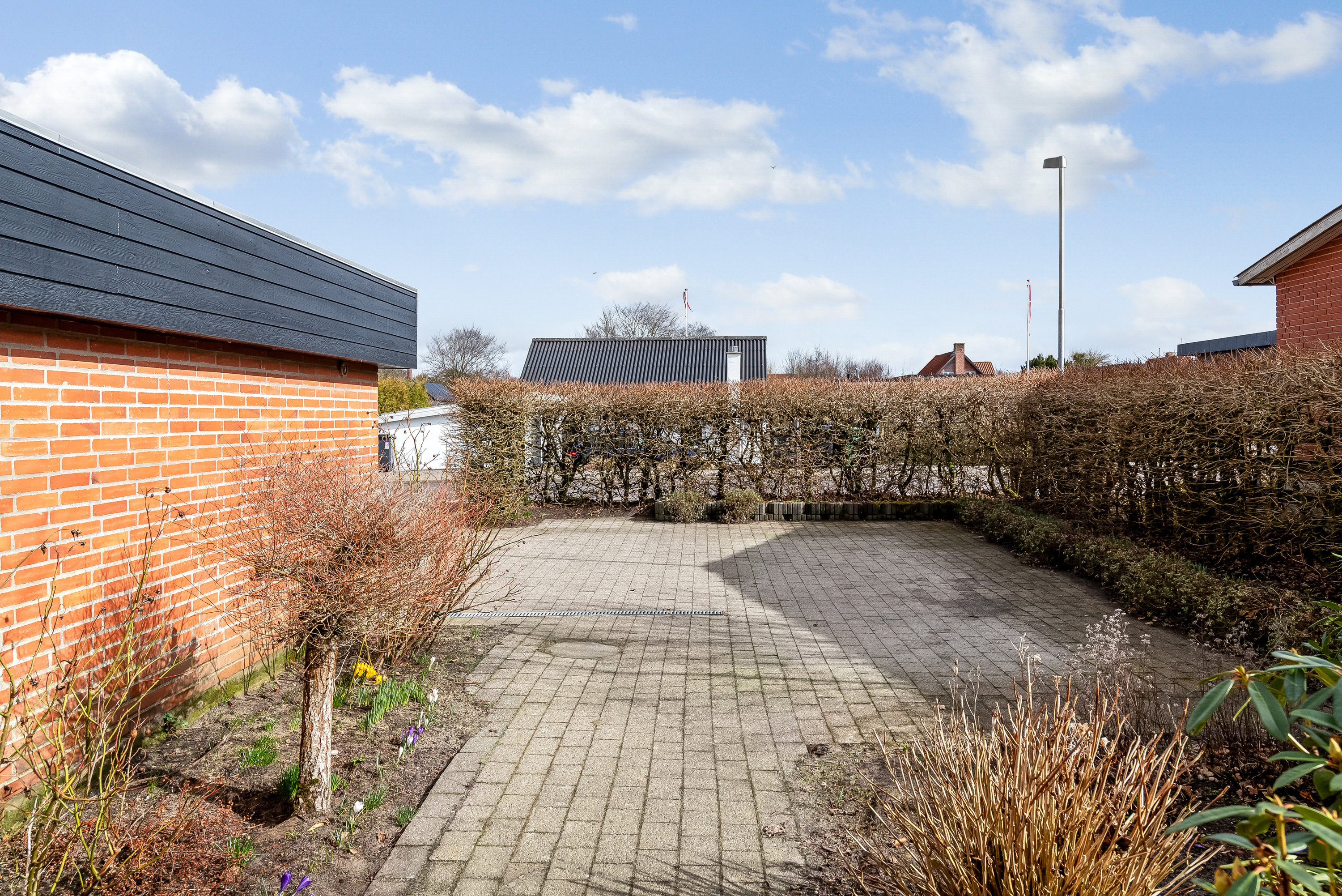 Fremhævet indkørsel billede i fuldskærmstilstand. Billede af Kaj Munks Vej 3, 7500 Holstebro