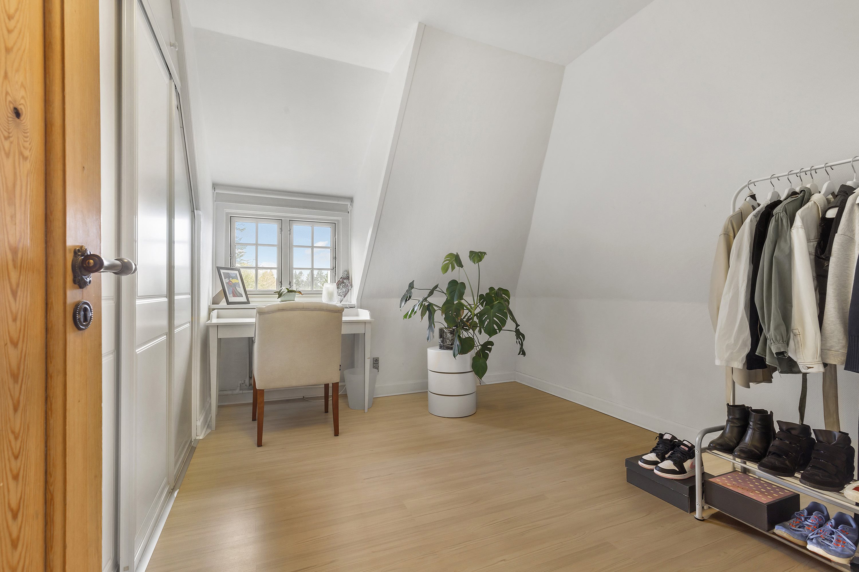 Fremhævet værelse billede i fuldskærmstilstand. Billede af Birkedamsvej 3, 3100 Hornbæk