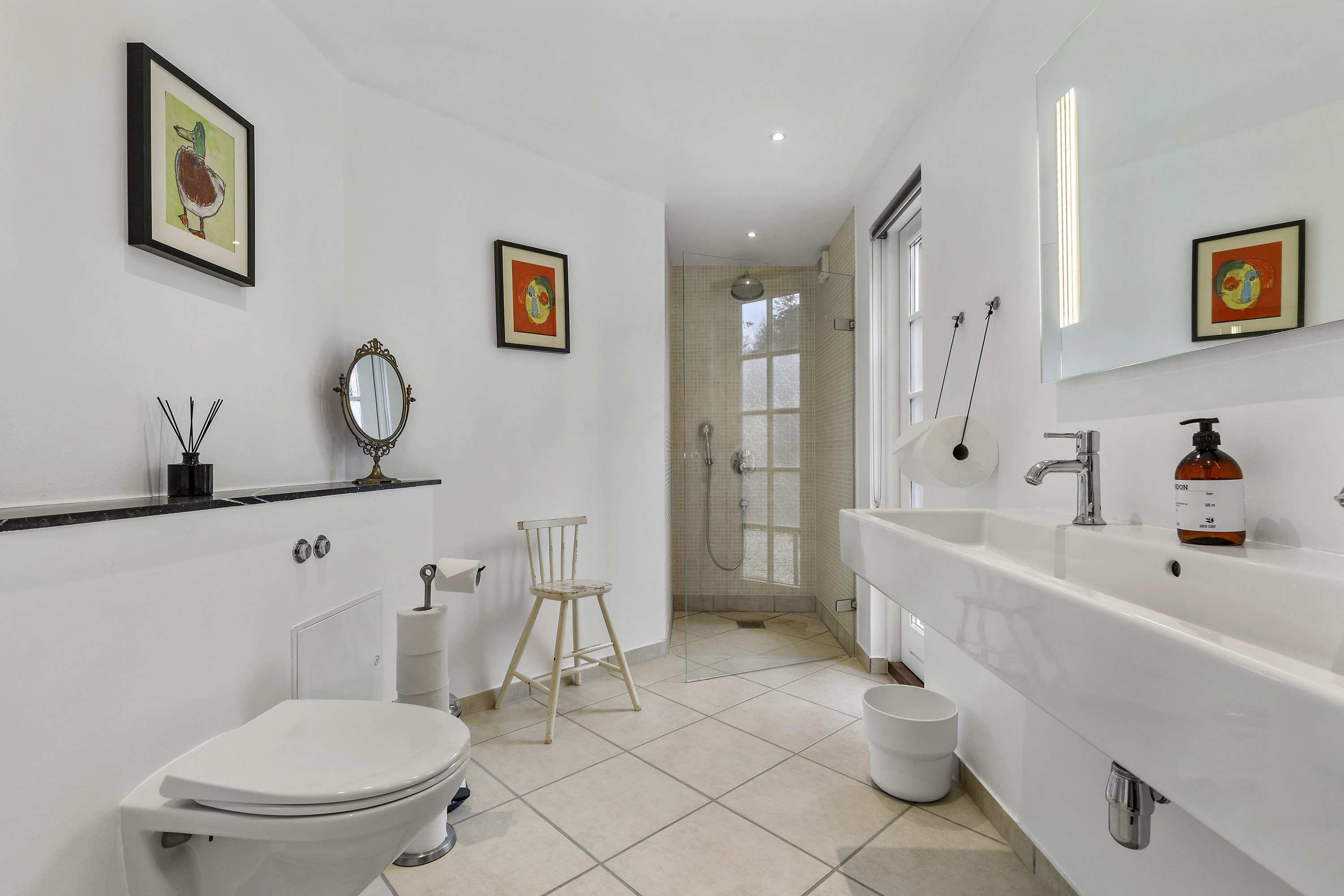 Fremhævet badeværelse billede i fuldskærmstilstand. Billede af Birkedamsvej 3, 3100 Hornbæk