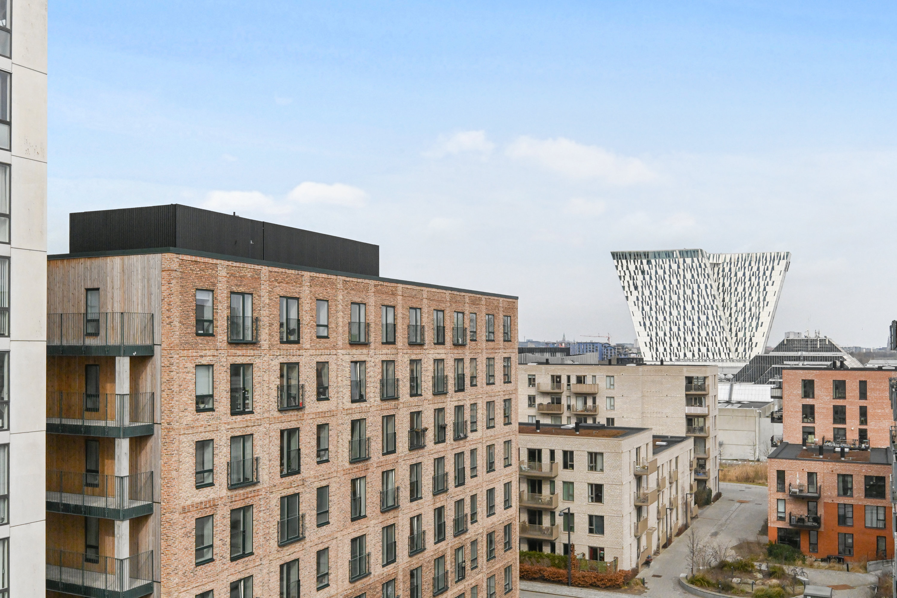 Fremhævet udsigt billede i fuldskærmstilstand. Billede af C.F. Møllers Allé 68, 6. th., 2300 København S