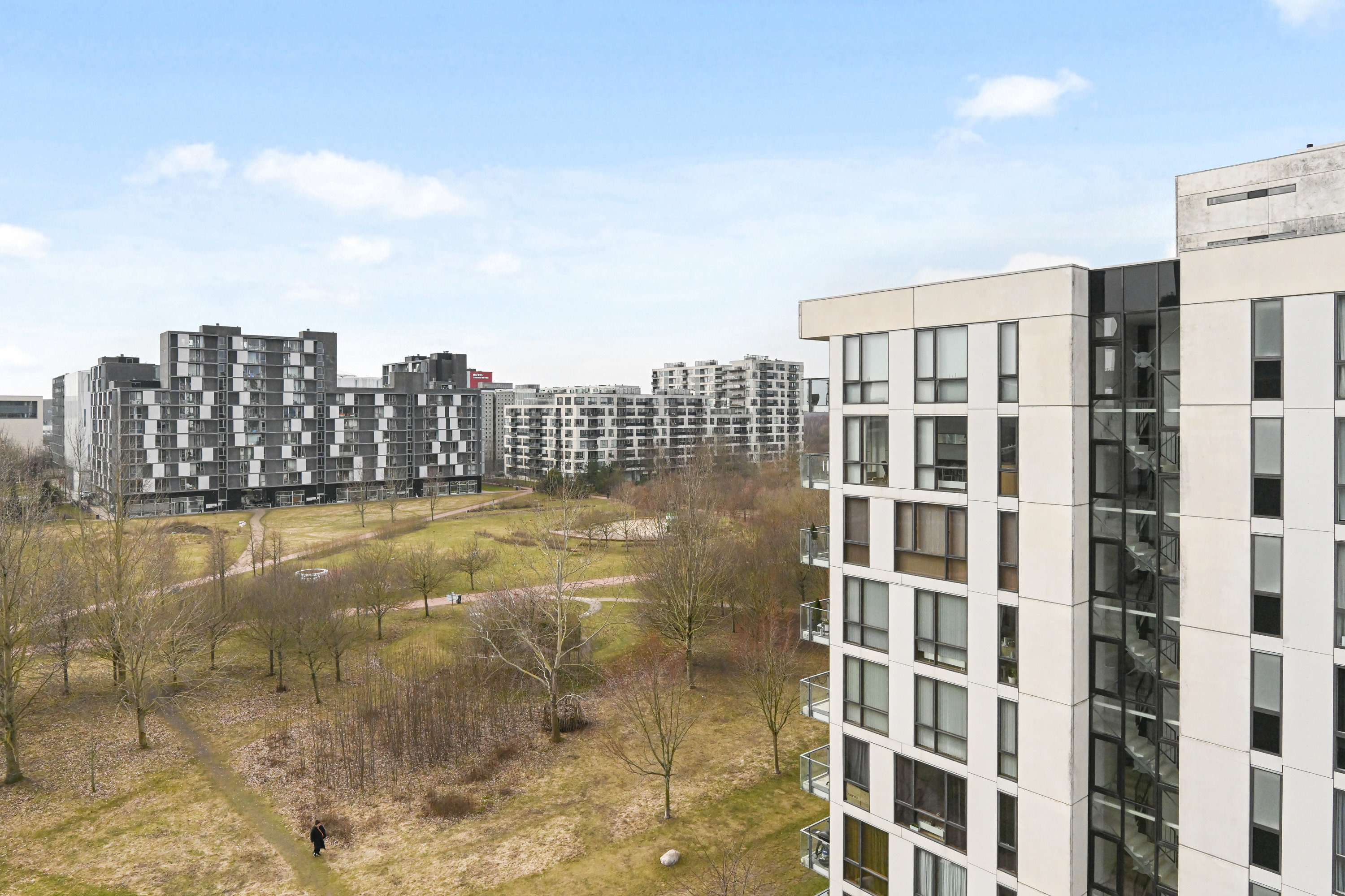 Fremhævet udsigt billede i fuldskærmstilstand. Billede af C.F. Møllers Allé 68, 6. th., 2300 København S