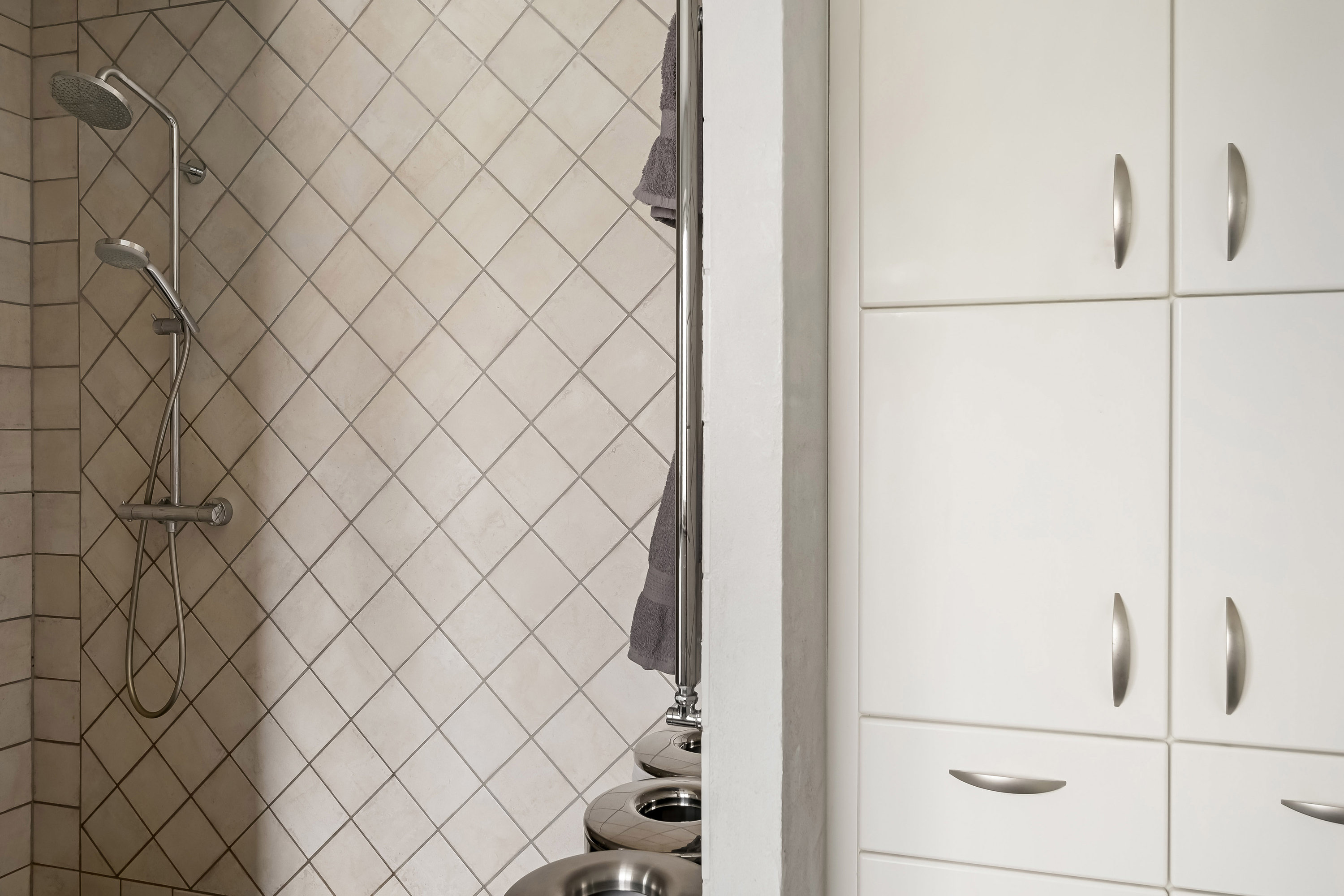 Fremhævet badeværelse billede i fuldskærmstilstand. Billede af Dalsvej 4, Dal, 7200 Grindsted