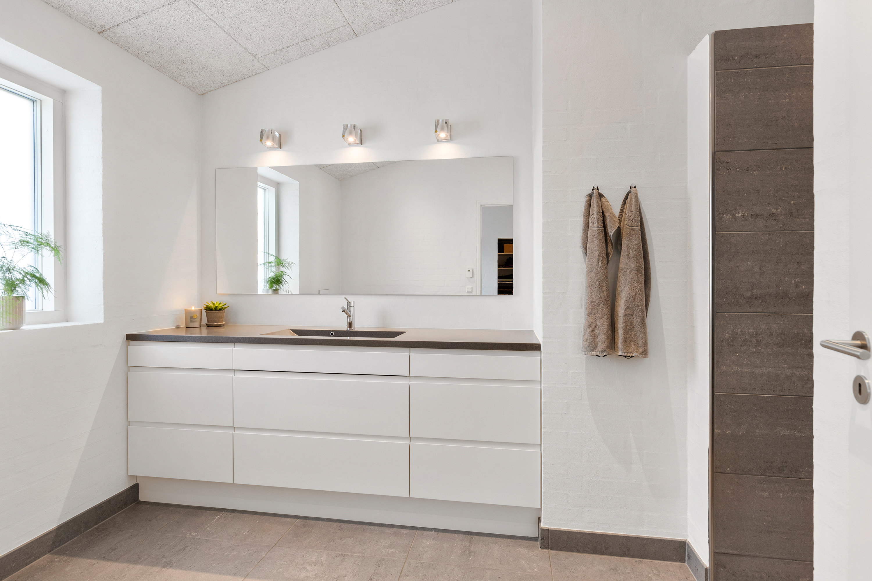 Fremhævet badeværelse billede i fuldskærmstilstand. Billede af Torngårdshaven 7, 9440 Aabybro