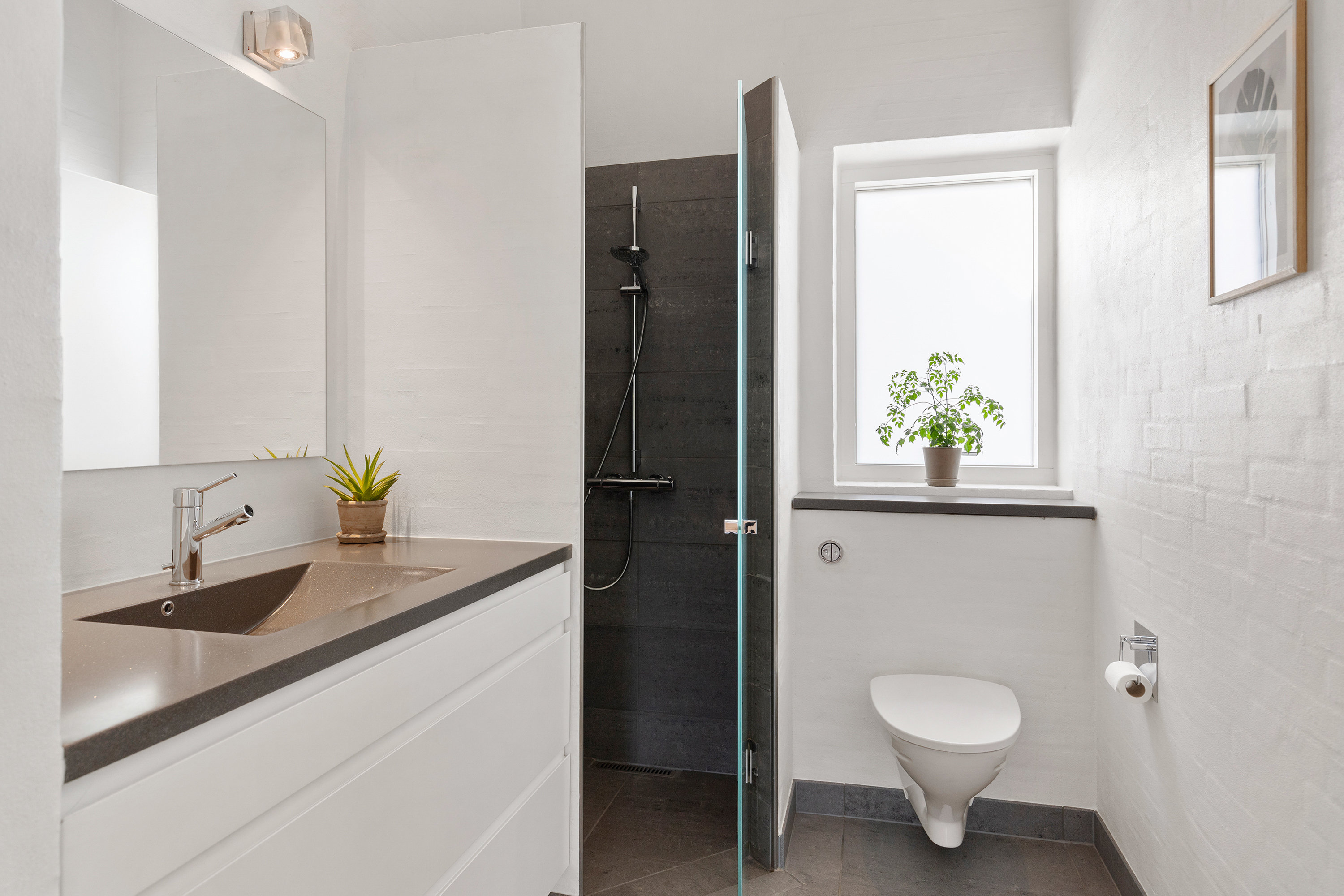 Fremhævet badeværelse billede i fuldskærmstilstand. Billede af Torngårdshaven 7, 9440 Aabybro