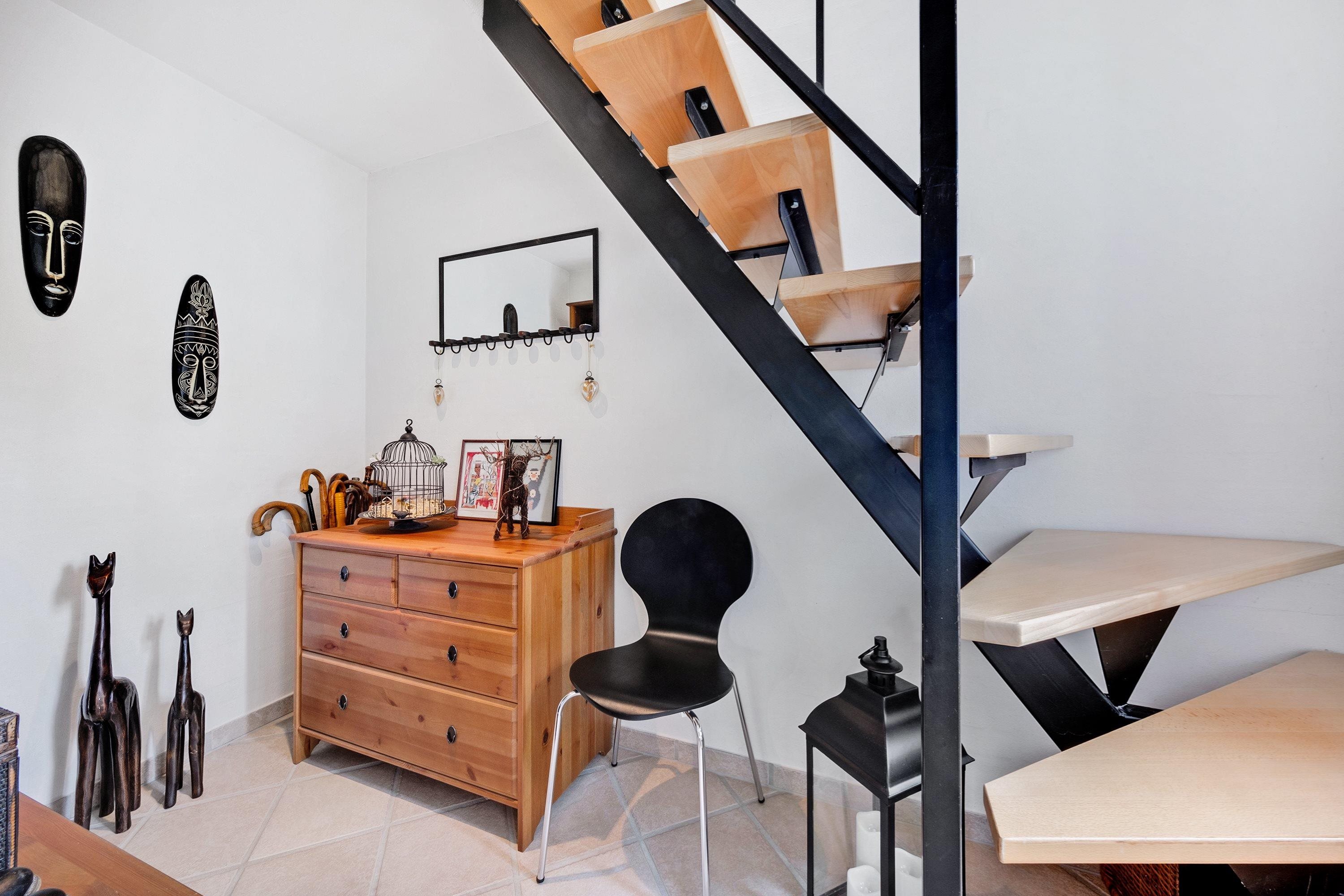 Fremhævet trappe billede i fuldskærmstilstand. Billede af Akkerupvej 15, 5683 Haarby