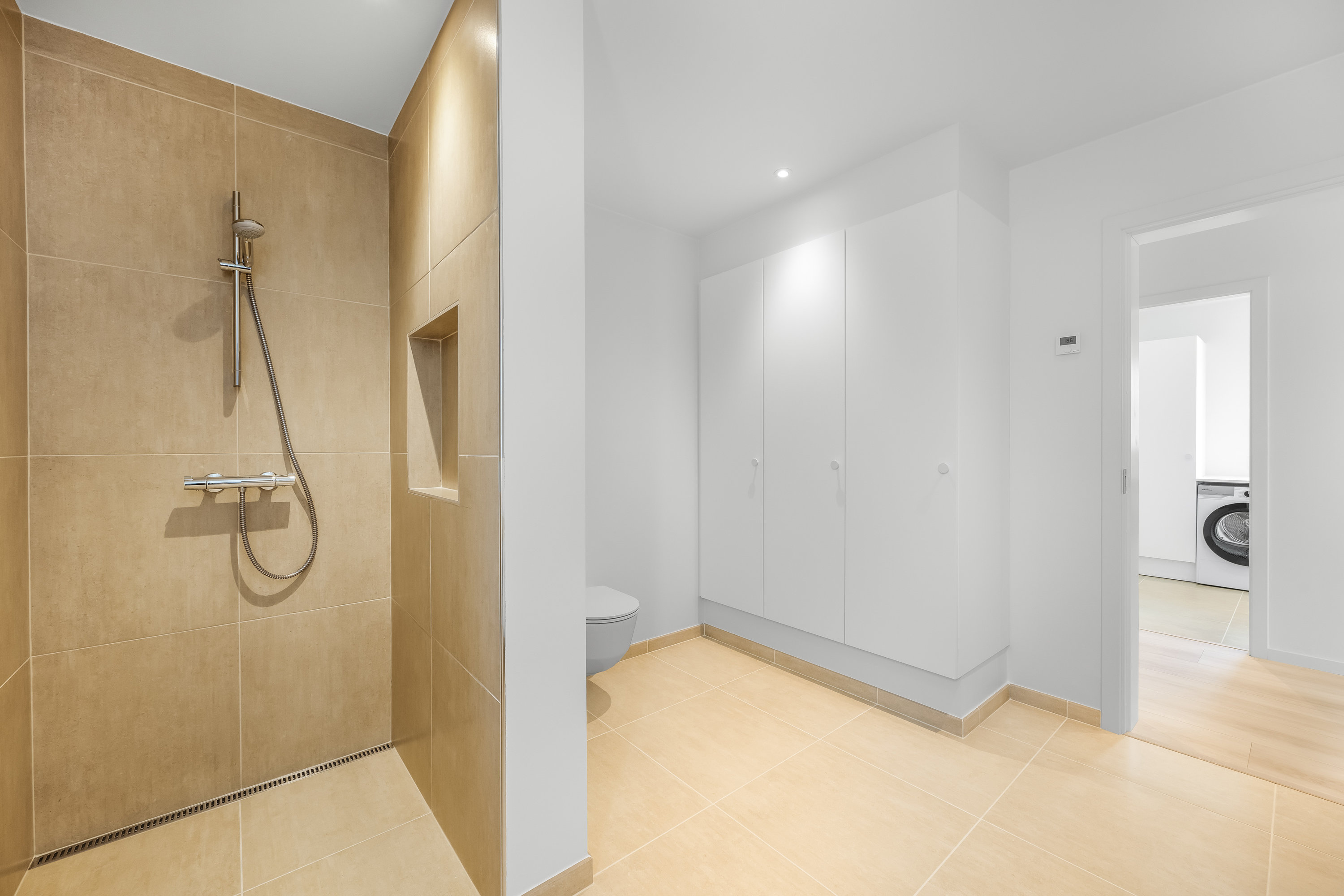 Fremhævet badeværelse billede i fuldskærmstilstand. Billede af Engsiggade 12, st.., 6900 Skjern