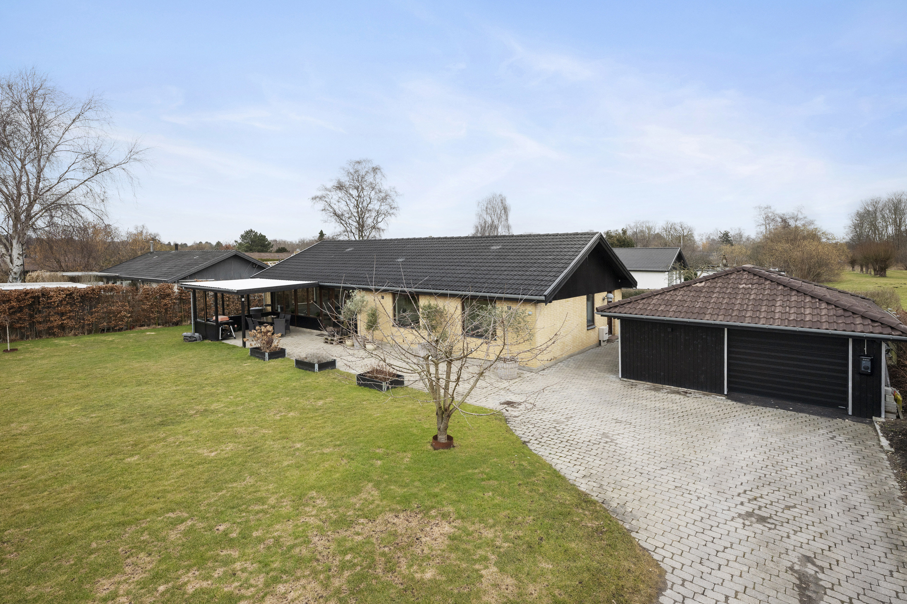 Fremhævet ejendommen billede i fuldskærmstilstand. Billede af Gøngesletten 21, Trørød, 2950 Vedbæk