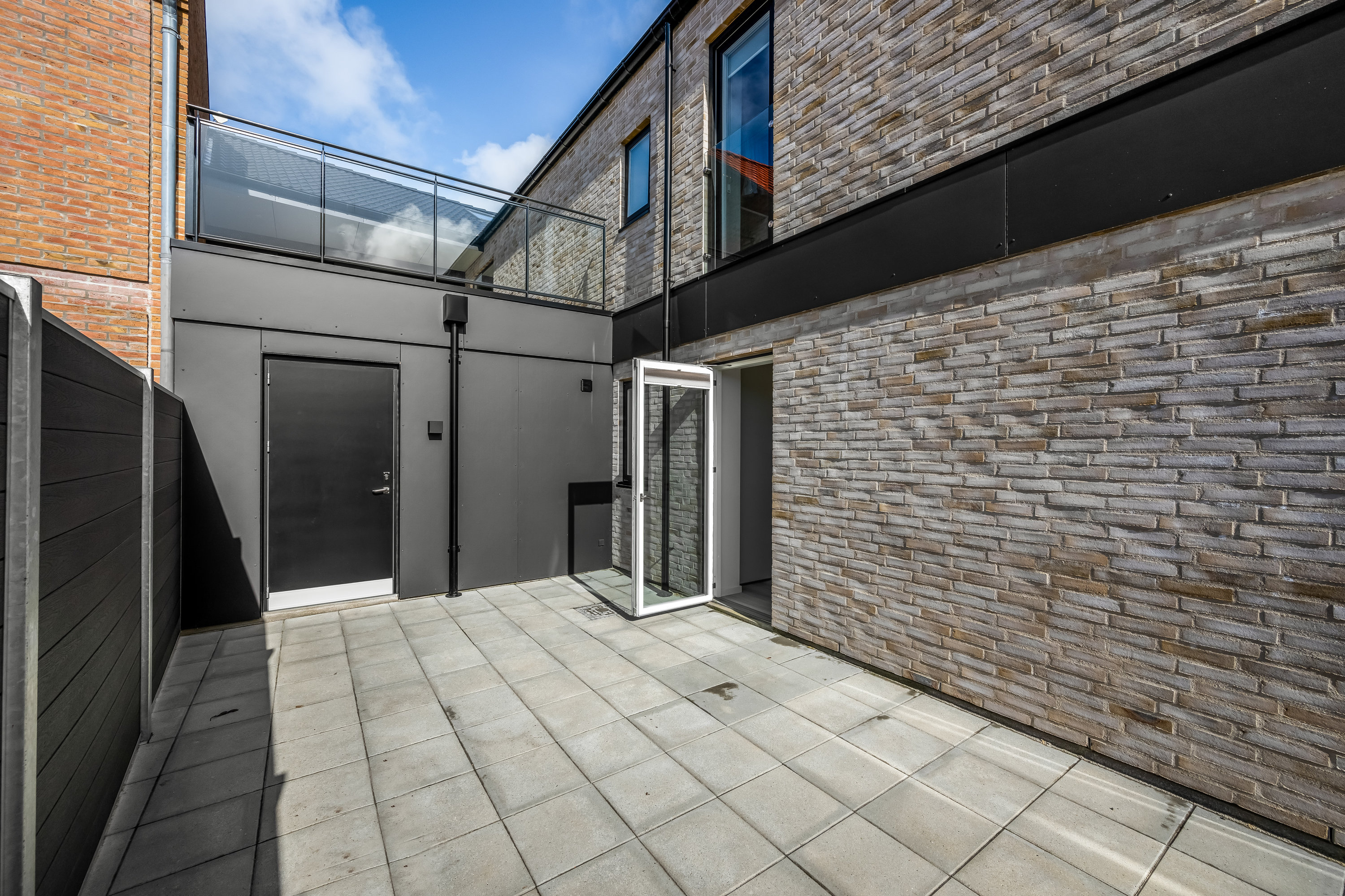 Fremhævet facade billede i fuldskærmstilstand. Billede af Engsiggade 12, st.., 6900 Skjern