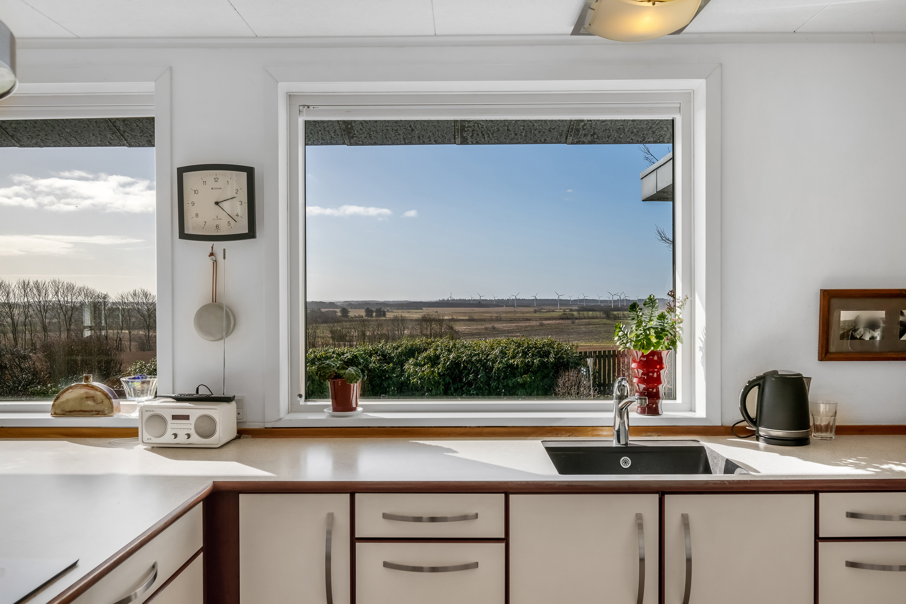 Fremhævet køkken billede i fuldskærmstilstand. Billede af Skrænten 12, Dejbjerg, 6900 Skjern