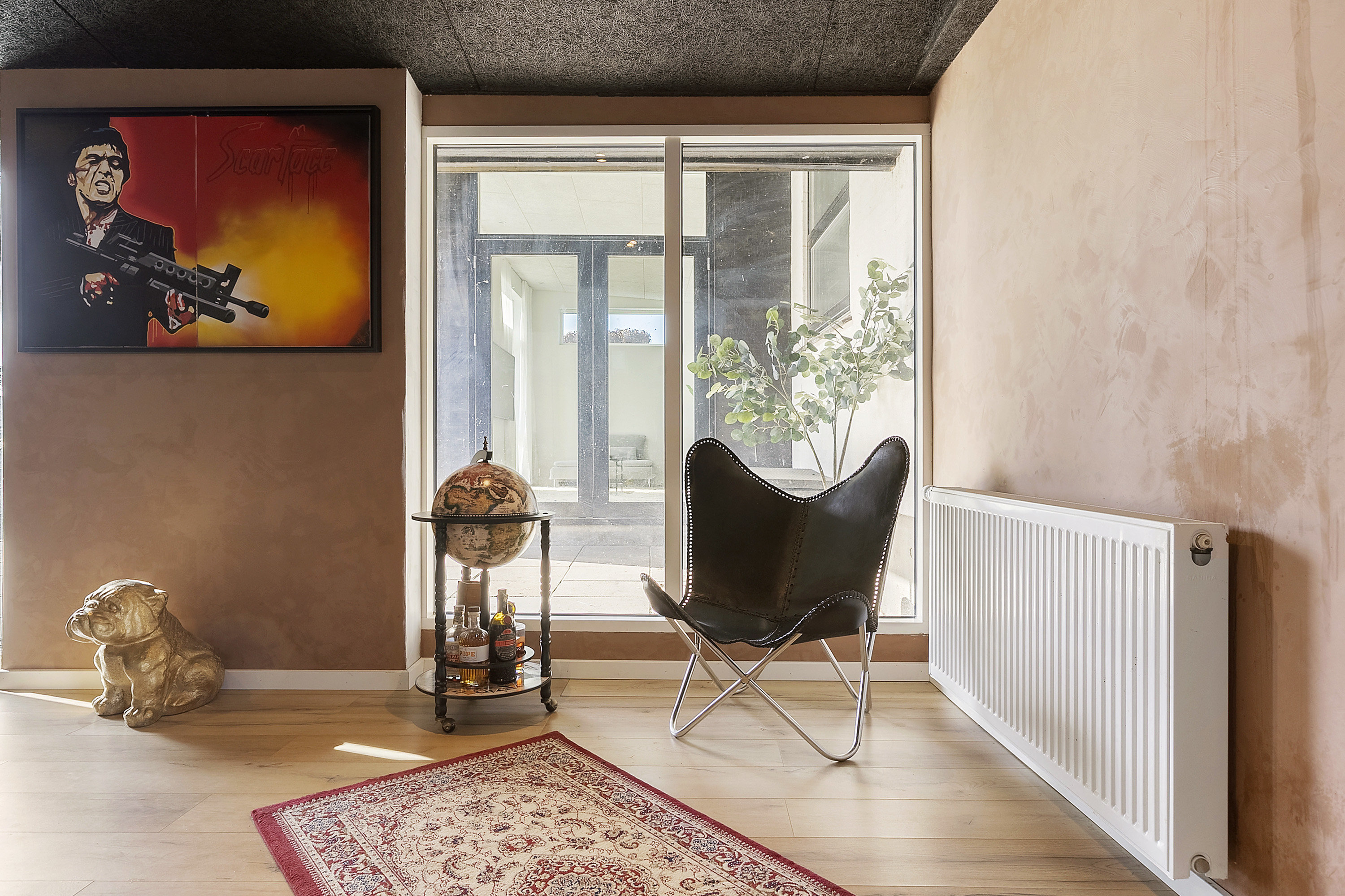 Fremhævet stue billede i fuldskærmstilstand. Billede af Svalevænget 22, Ulkebøl, 6400 Sønderborg