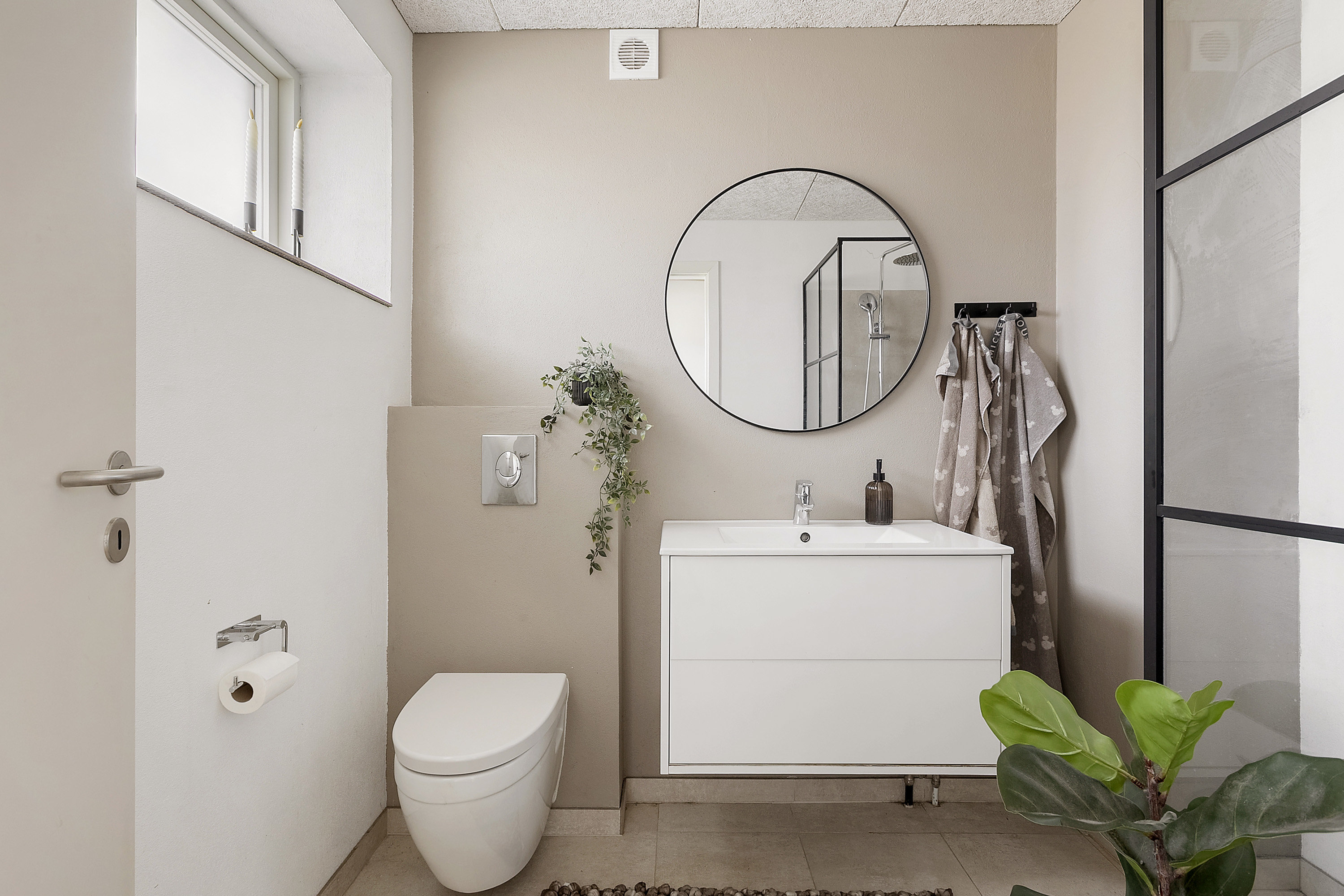 Fremhævet badeværelse billede i fuldskærmstilstand. Billede af Svalevænget 22, Ulkebøl, 6400 Sønderborg