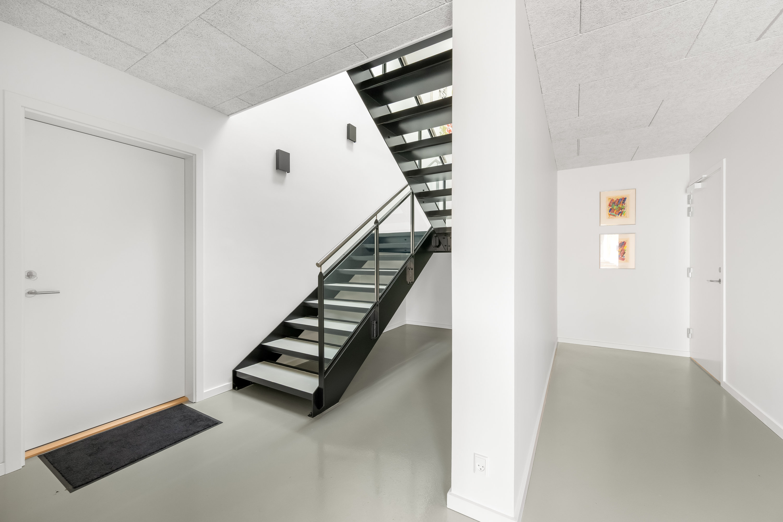 Fremhævet garage billede i fuldskærmstilstand. Billede af Engsiggade 12, 1. tv., 6900 Skjern