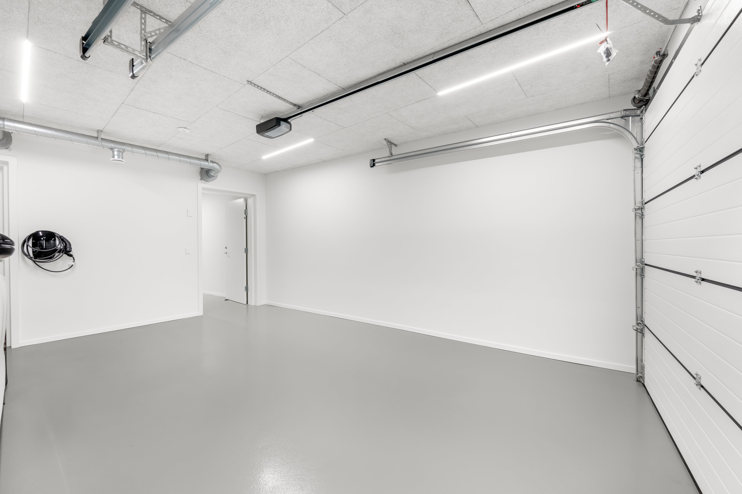 Fremhævet garage billede i fuldskærmstilstand. Billede af Engsiggade 12, 1. tv., 6900 Skjern