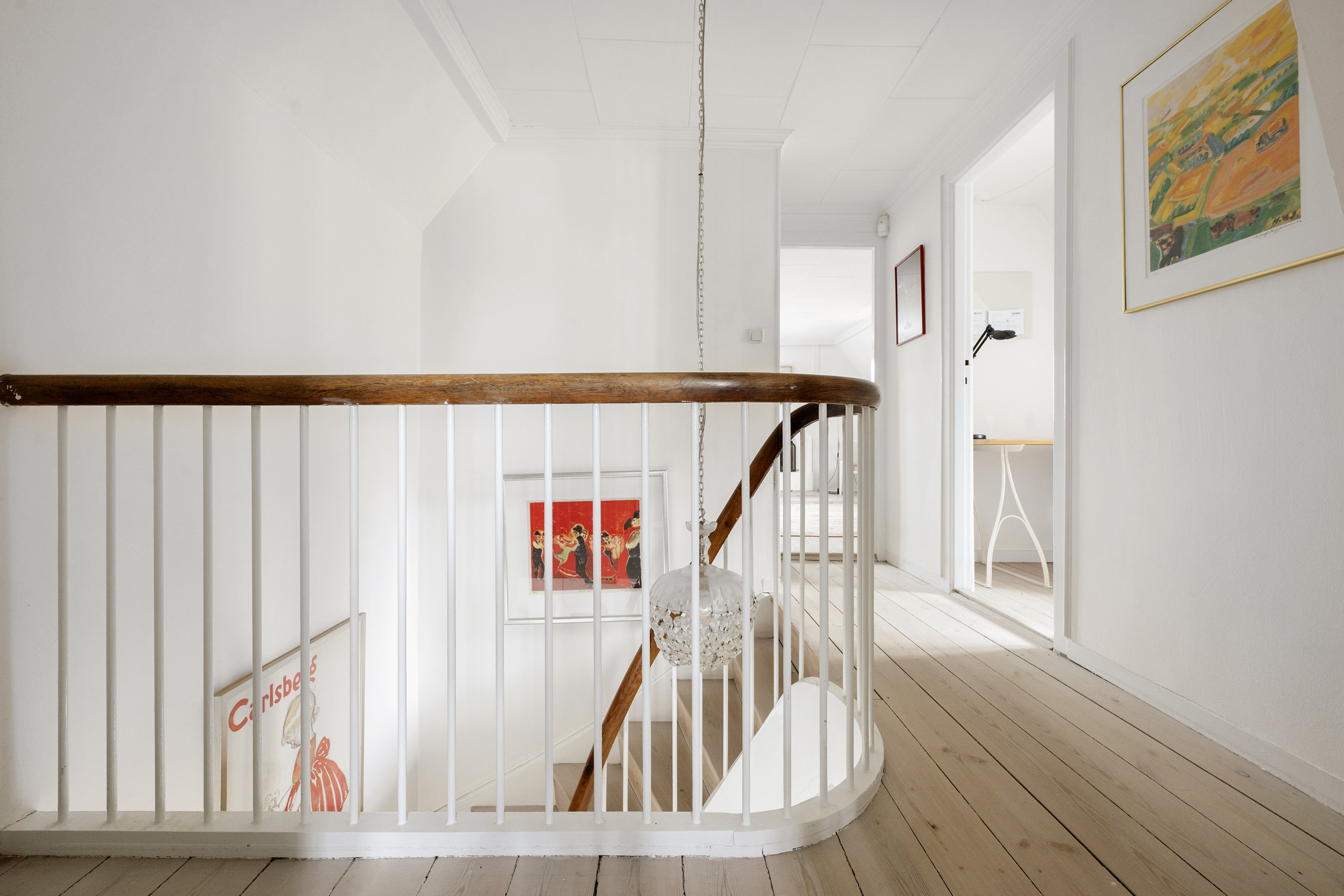 Fremhævet stue billede i fuldskærmstilstand. Billede af Gl.Holte Gade 35, Gl Holte, 2840 Holte