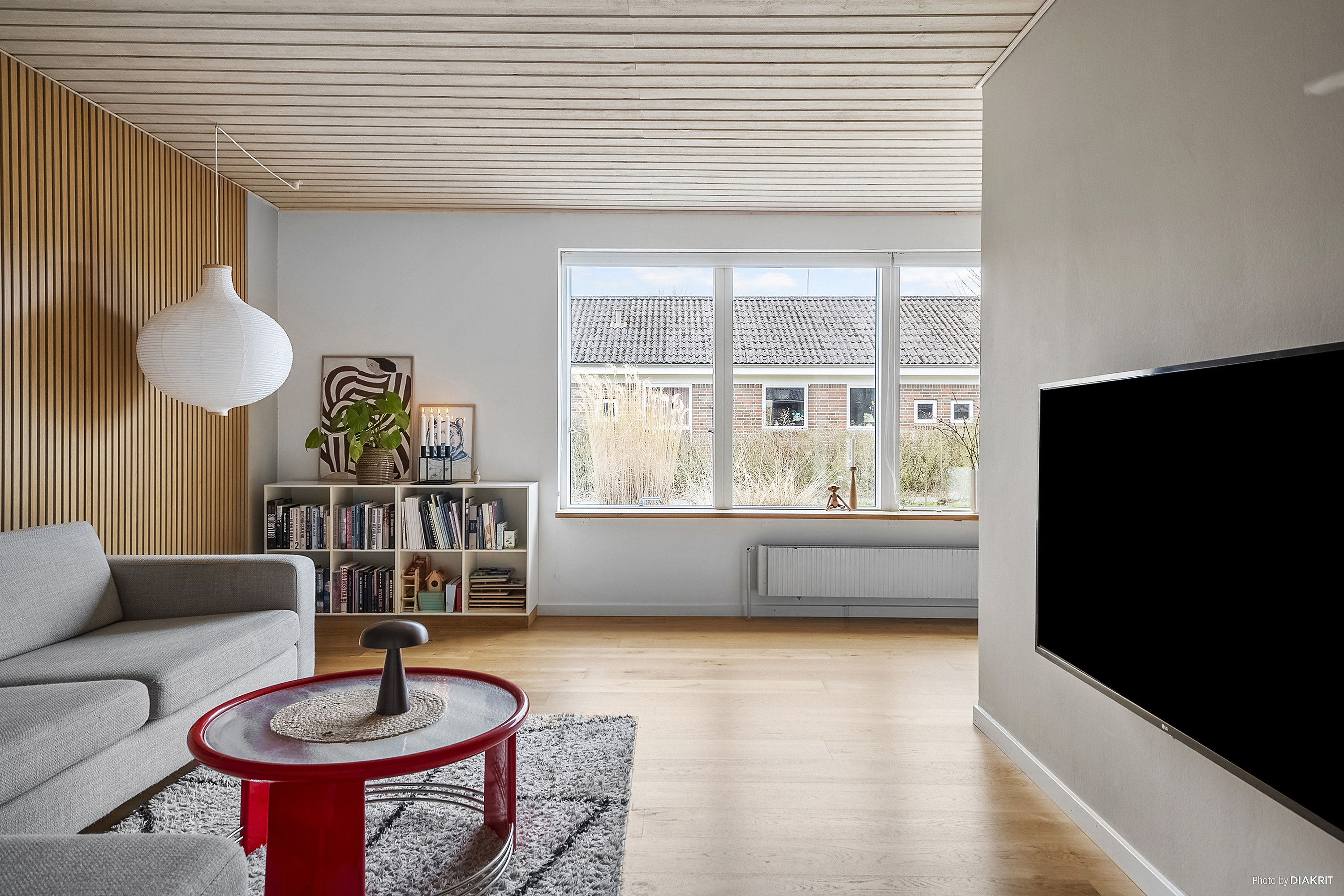 Fremhævet stue billede i fuldskærmstilstand. Billede af Ankjær 325, 8300 Odder