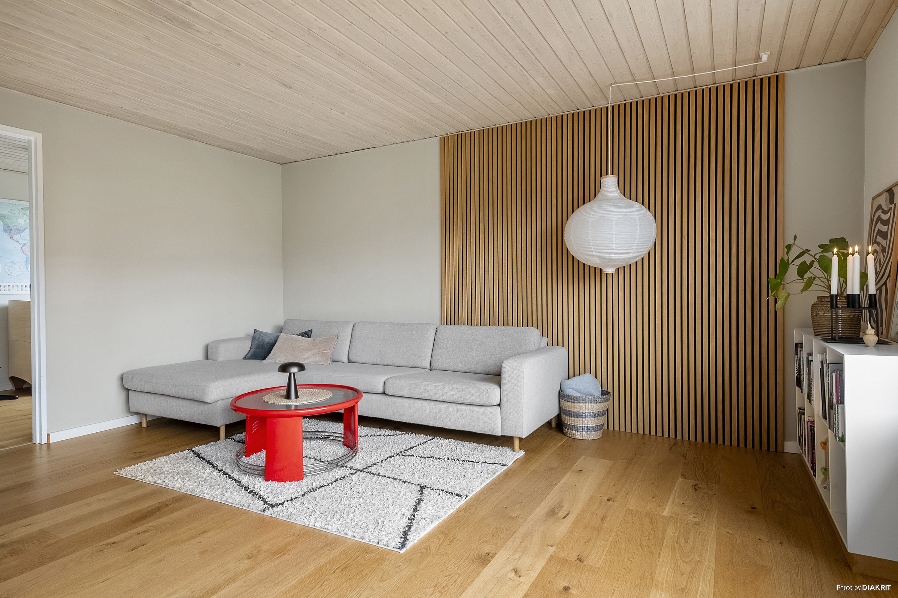 Fremhævet stue billede i fuldskærmstilstand. Billede af Ankjær 325, 8300 Odder