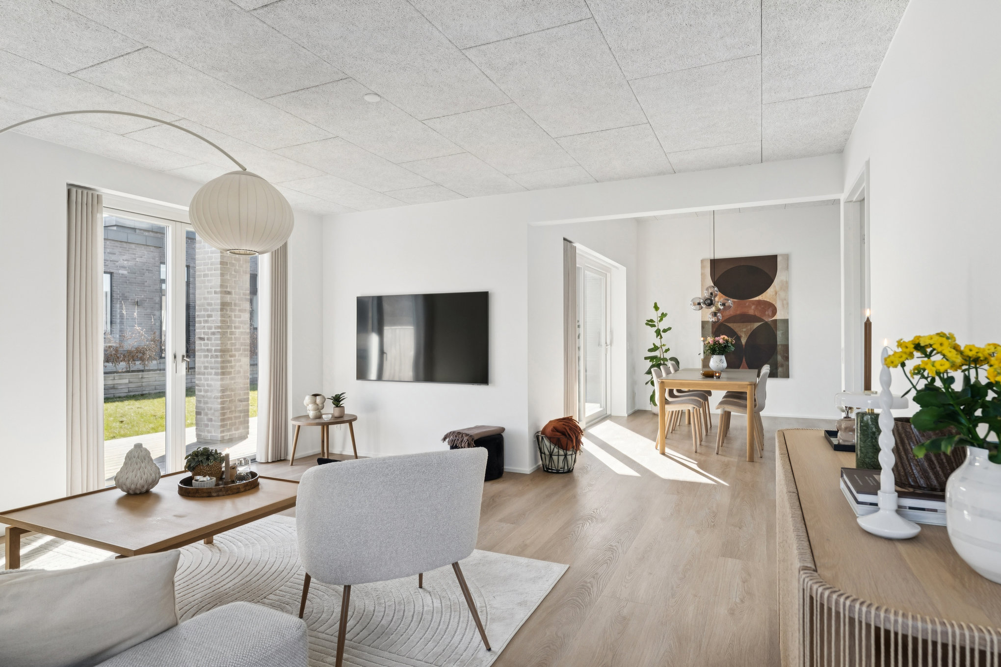 Fremhævet stue billede i fuldskærmstilstand. Billede af Filippavej 3, 8960 Randers SØ